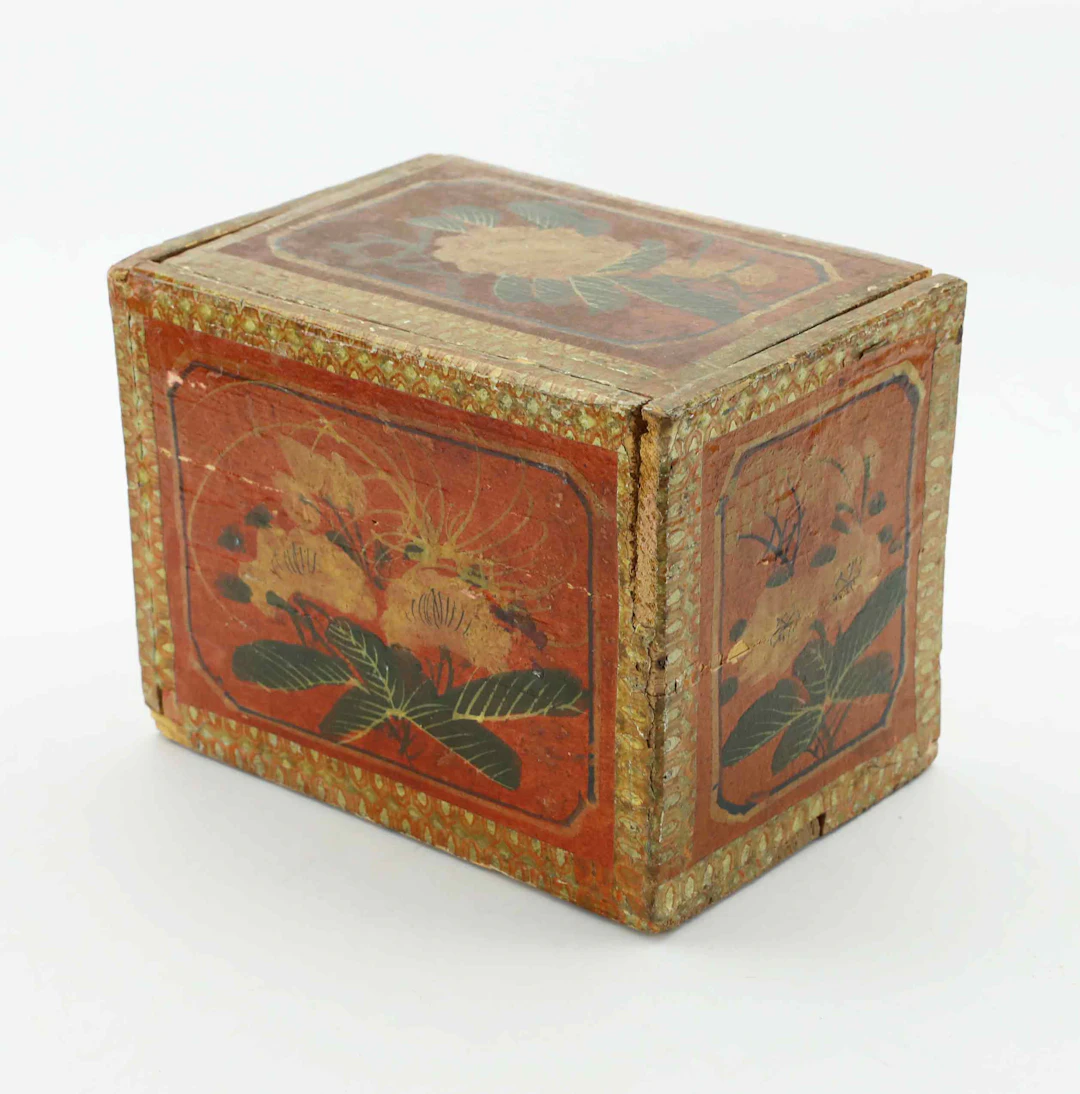 LÅDA MED SKJUTLOCK, Kina, tidigt 1900.