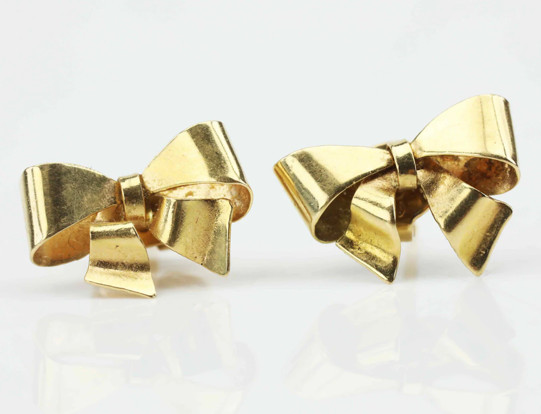 ÖRHÄNGEN, ett par, Guld 18K, 1900-talets andra hälft.