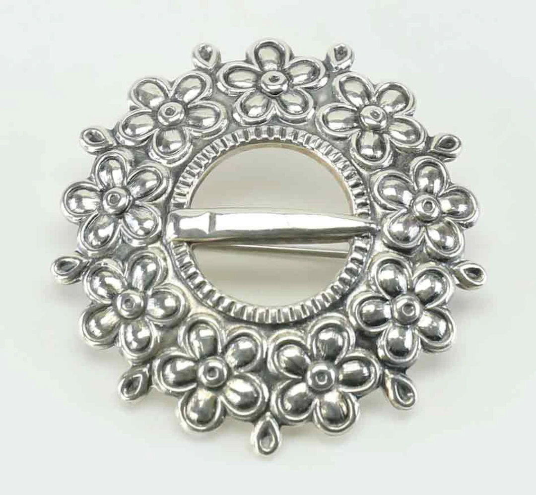 BROSCH, silver 925, "Loviisan solki", Kalevala.