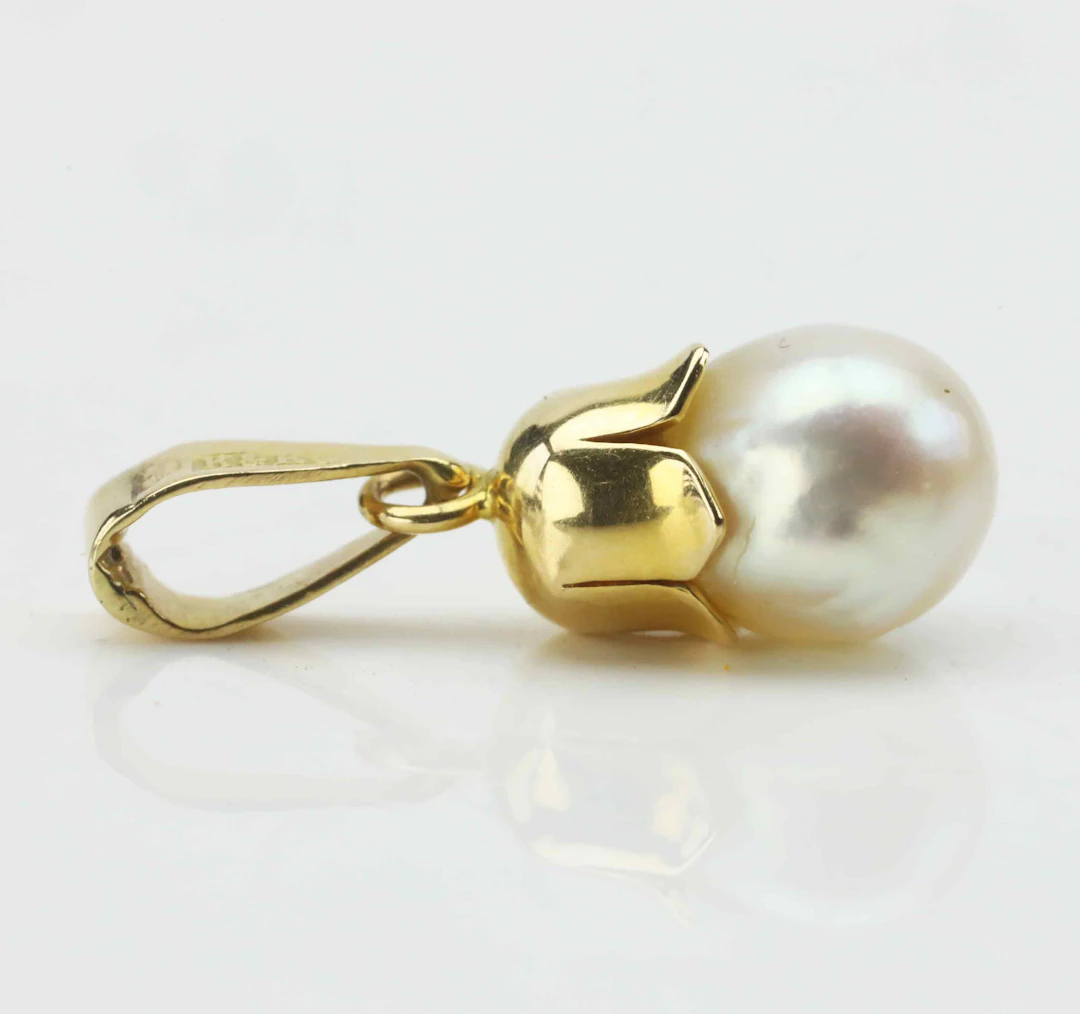 HÄNGE, Guld 18K, pärla, K&EC, 1900-tal.