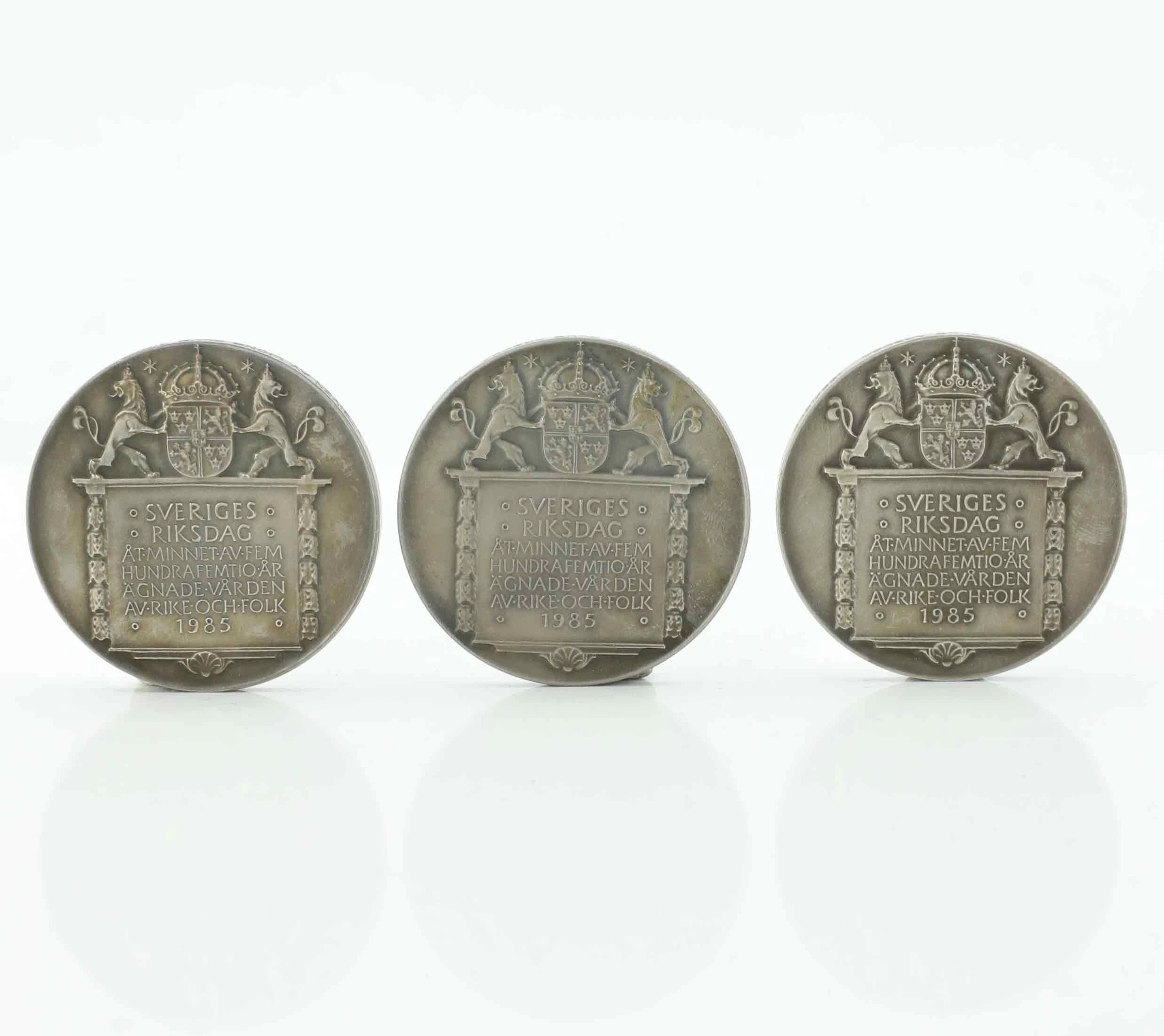 MEDALJER, 3 st, silver, Sveriges riksdag 1435-1985, utgivna i 550-årsminnet