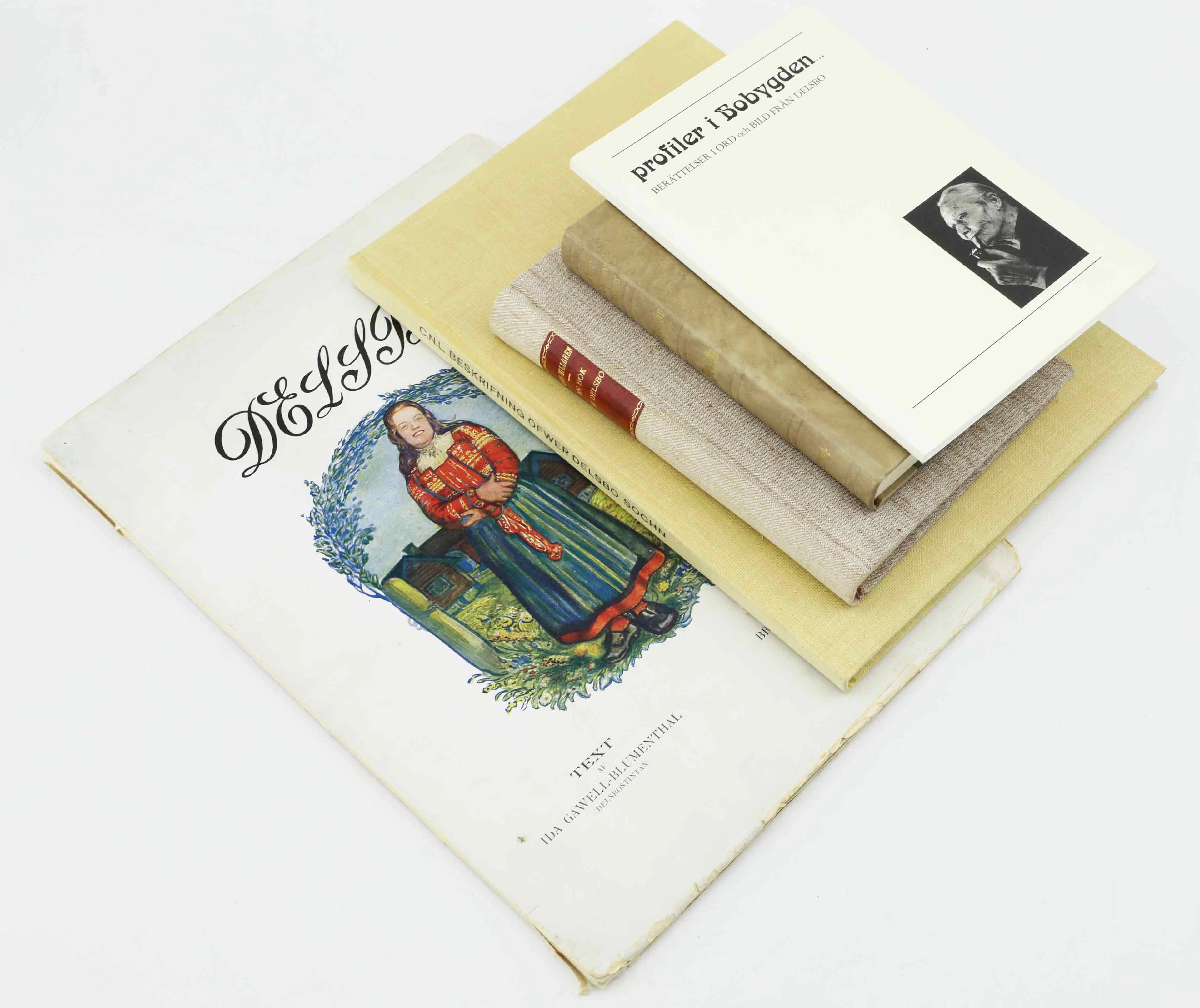 BÖCKER/HÄFTEN, 5 st, lokalhistorisk litteratur om Delsbo, 1900-tal.