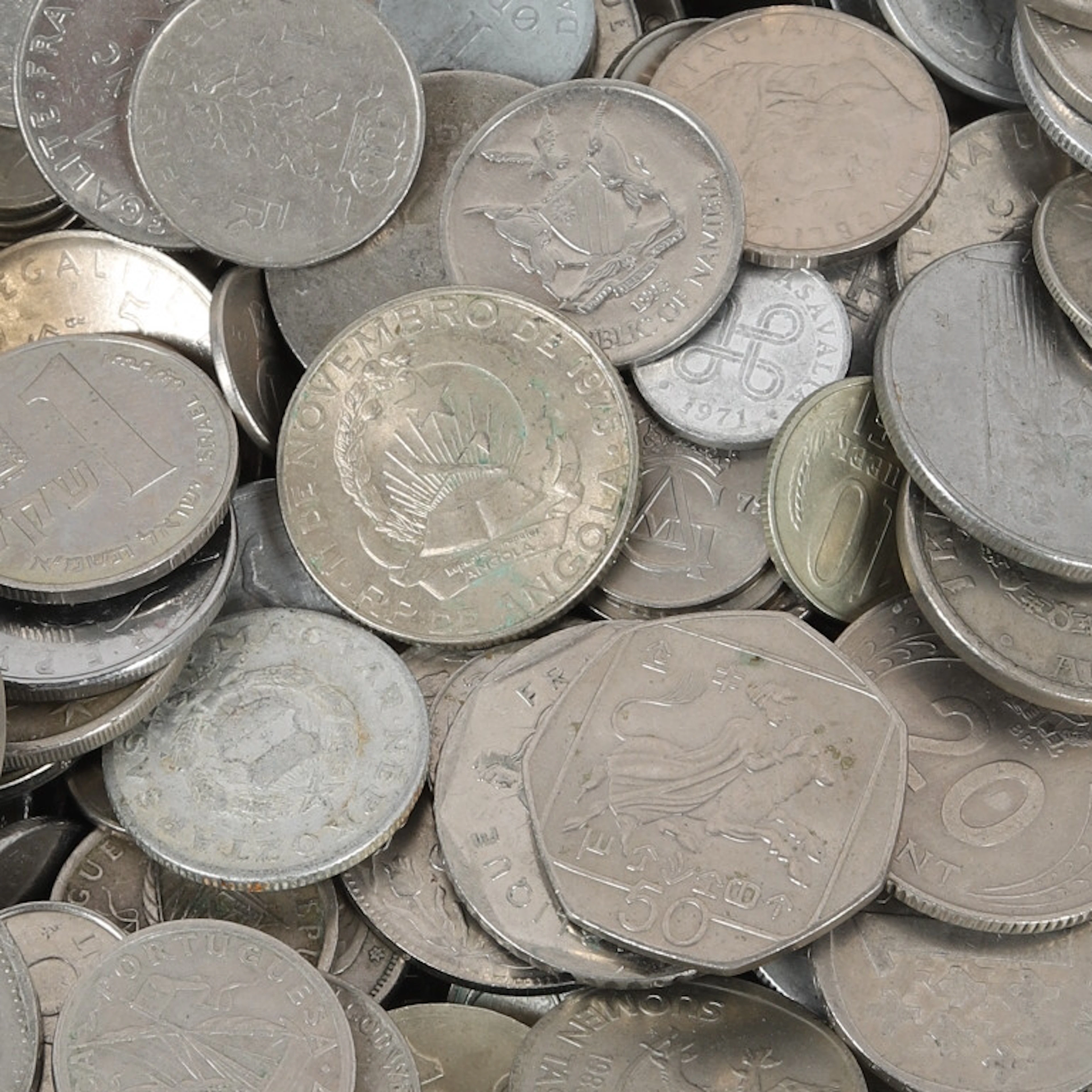 MYNT, parti, ca 5 kg, mestadels koppar-nickel.