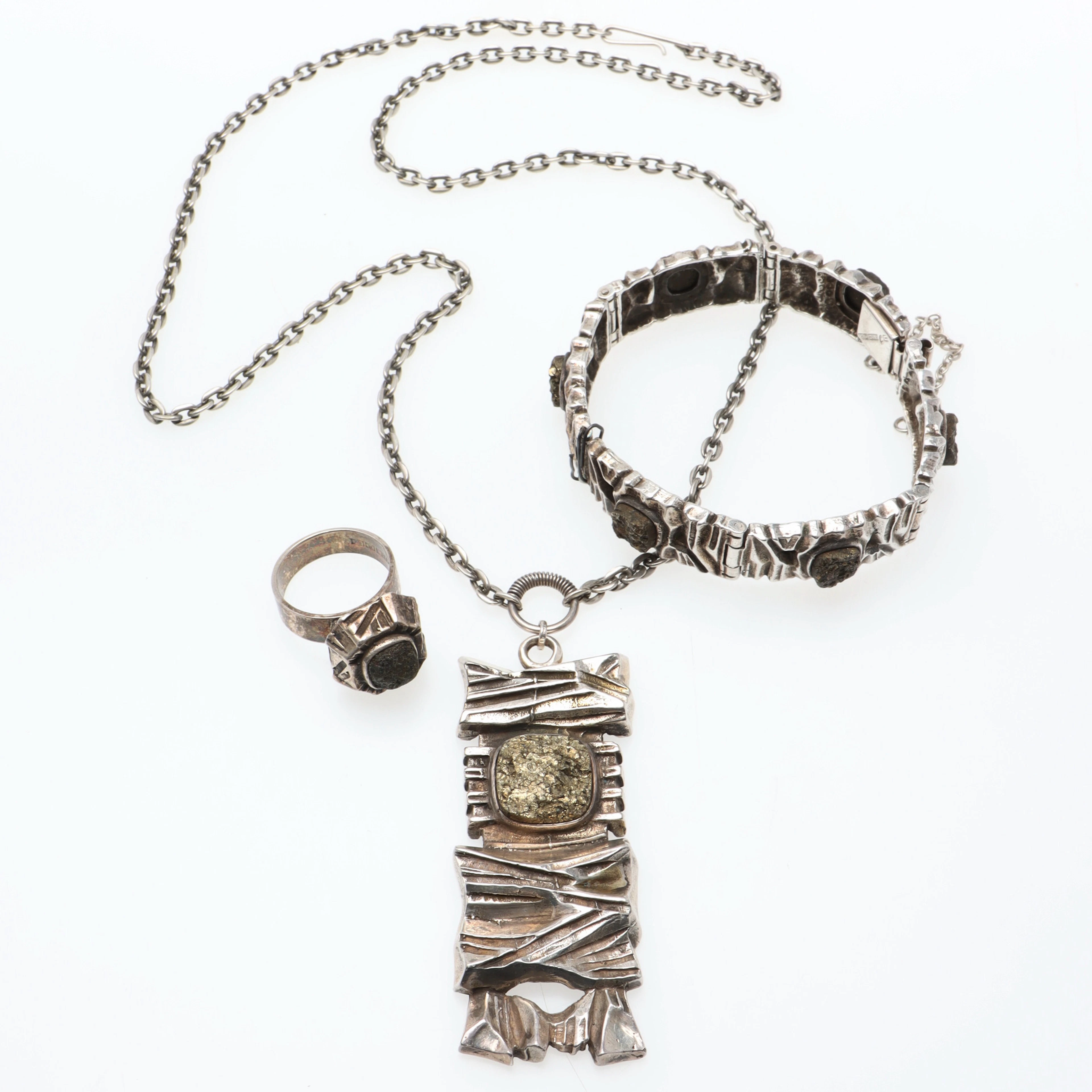 PENTTI SARPANEVA. Smyckesset, 3 delar, silver med pyrit, Finland.