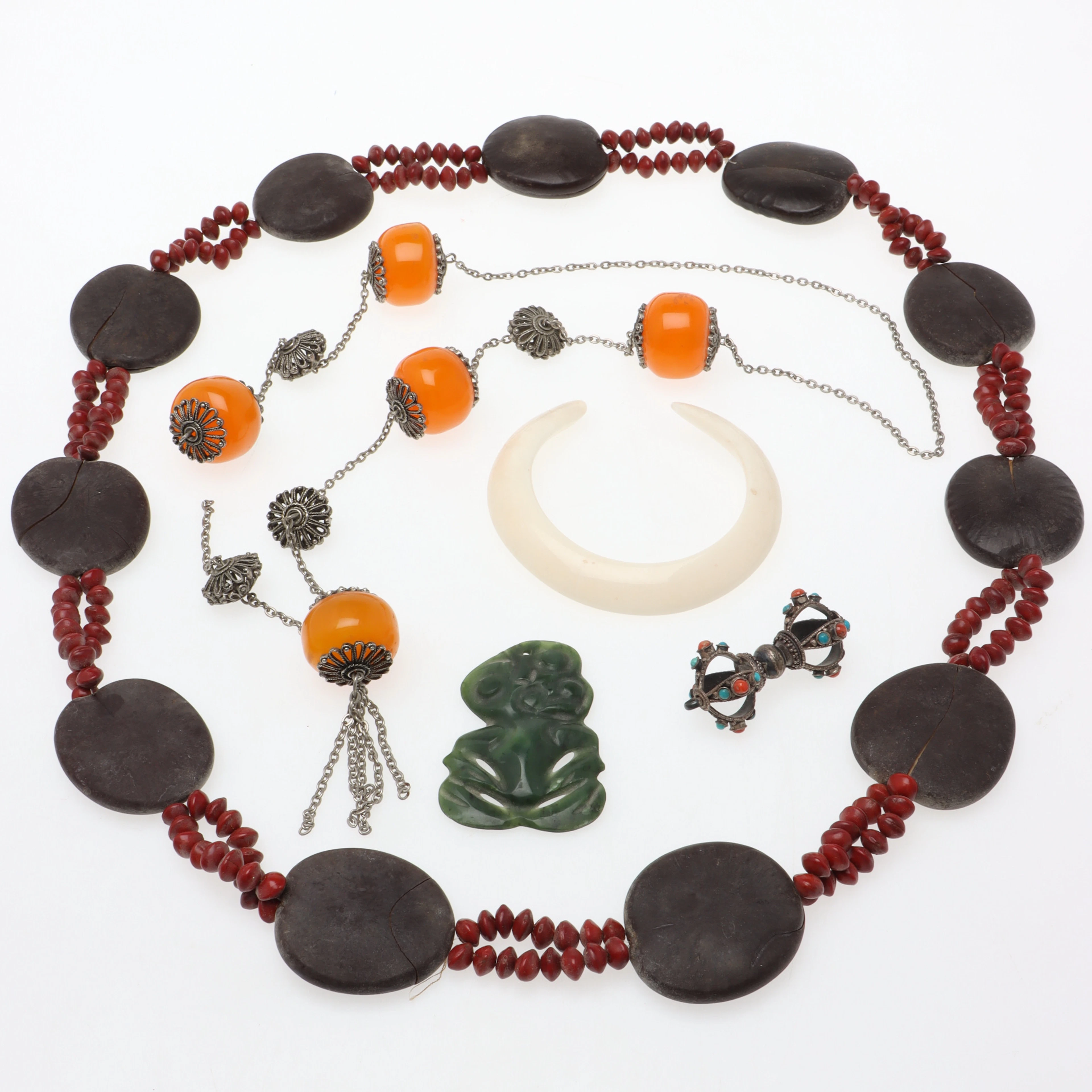 SMYCKEN, 5 st, bl.a jade.