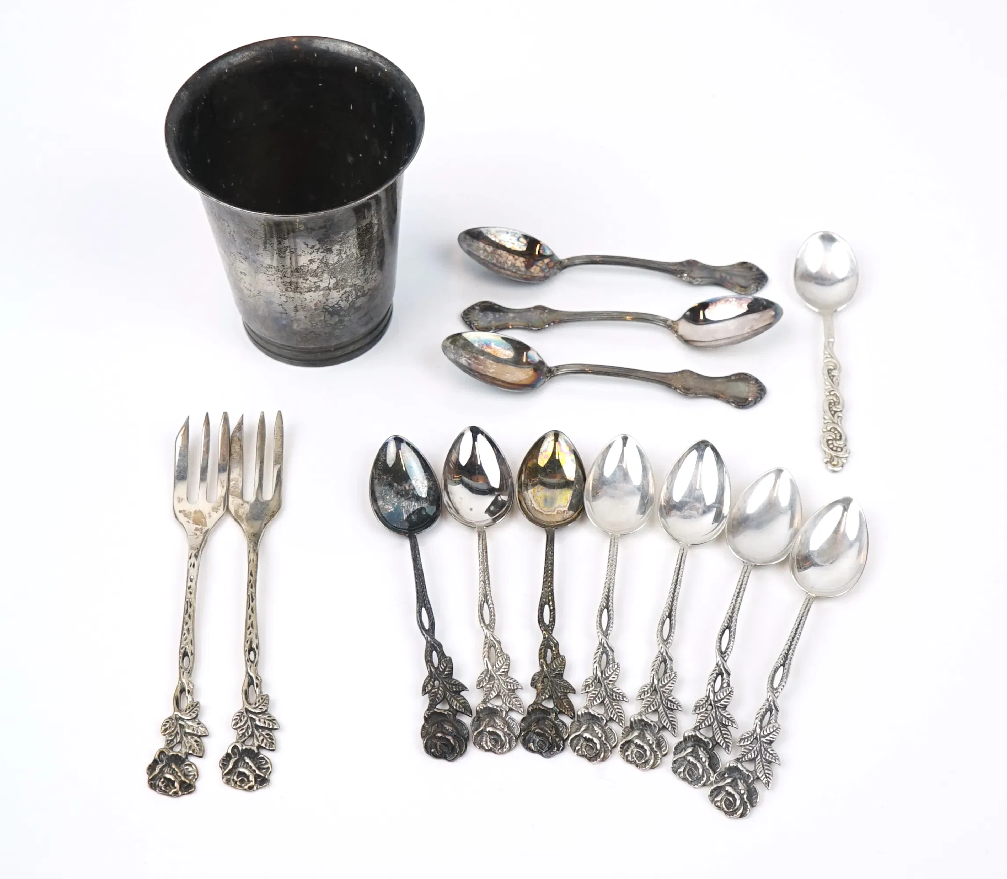 Cucharillas de café, etc., un lote, plata.