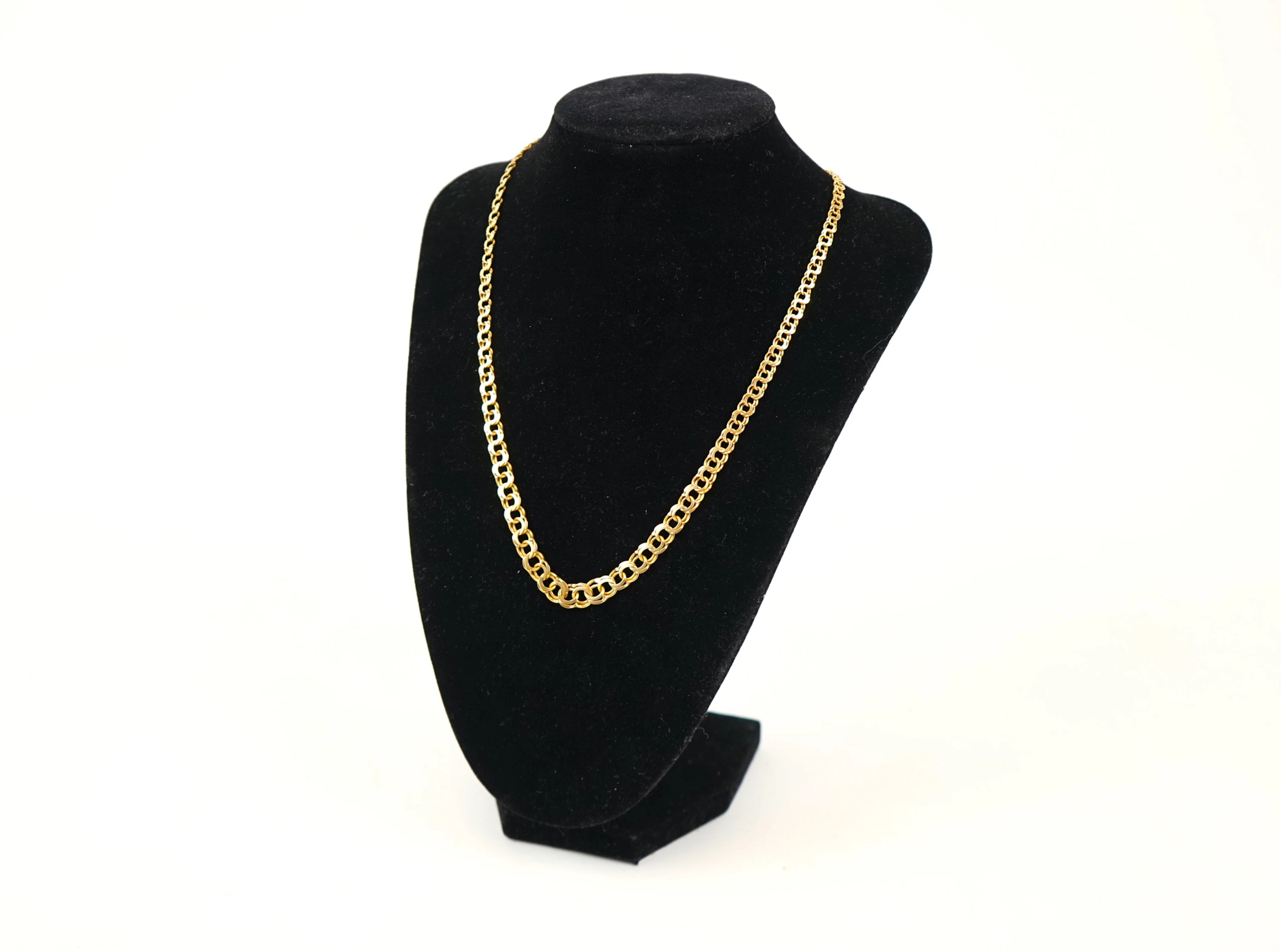Collar, Bismarck, dosificado, oro 18k, 1968.