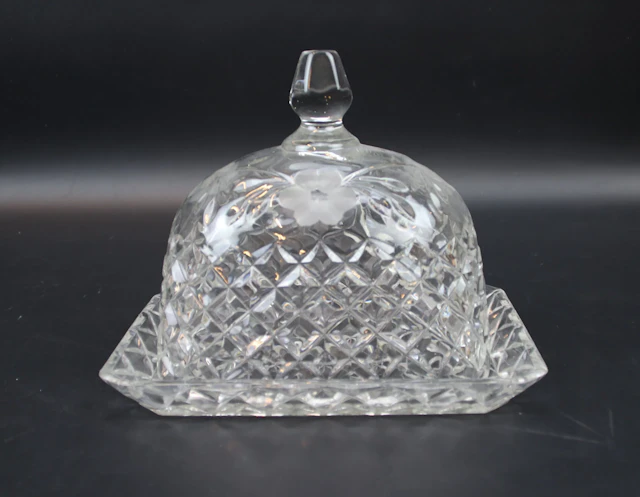 Cheese dome with saucer, glass, 1900s.