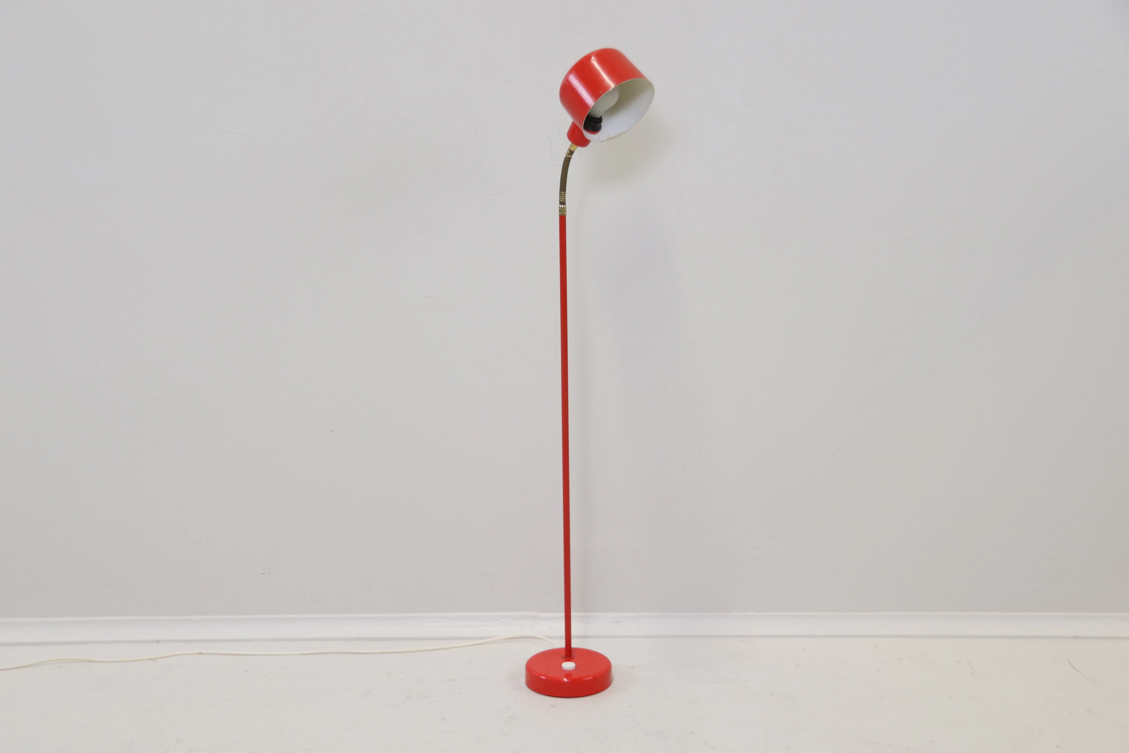Lampada da terra, paralumi regolabili, metallo/plastica, Elidus.