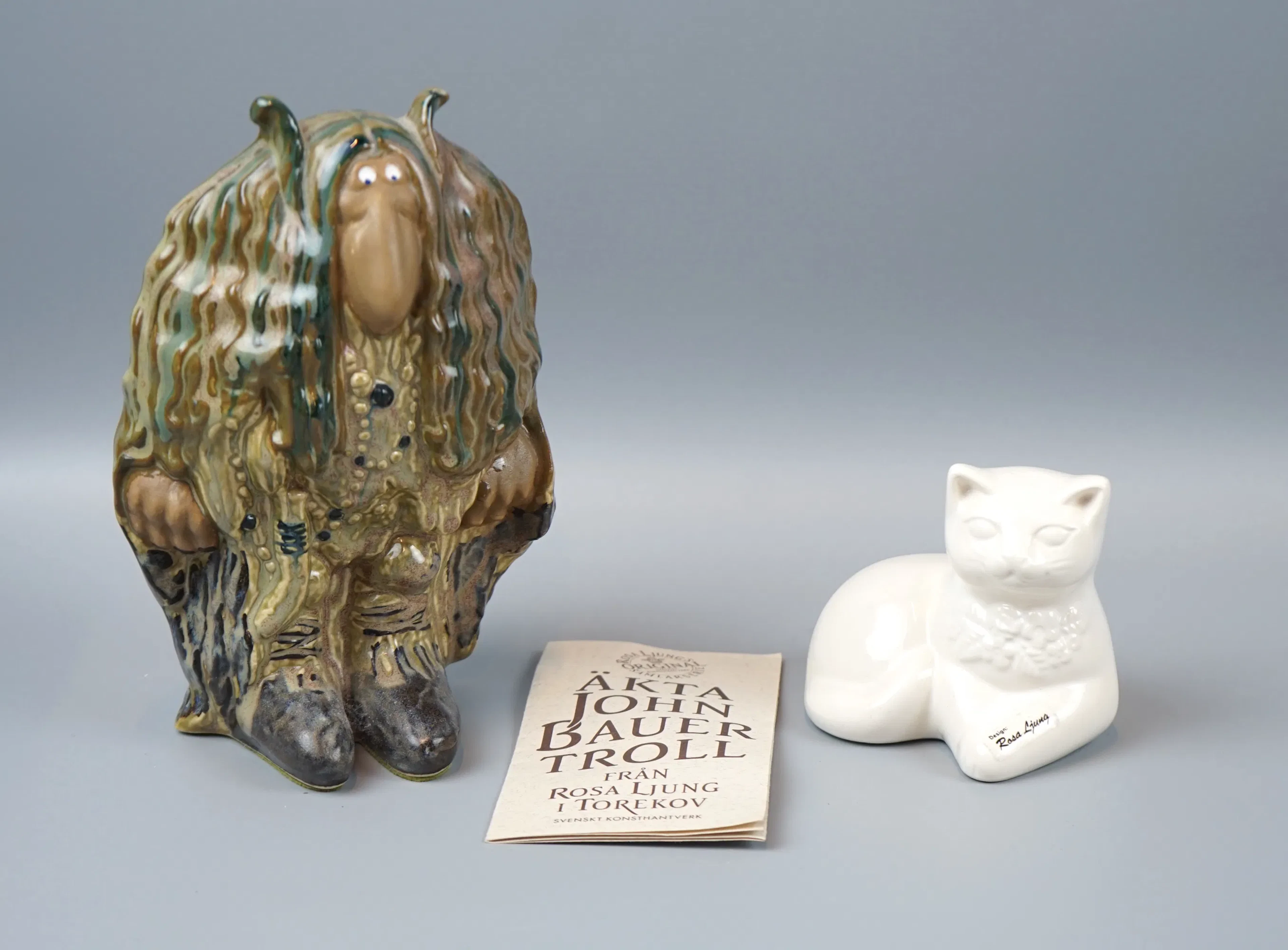 Statuine, 2 pezzi, porcellana, John Bauer Troll e gatta, Rosa Ljung.