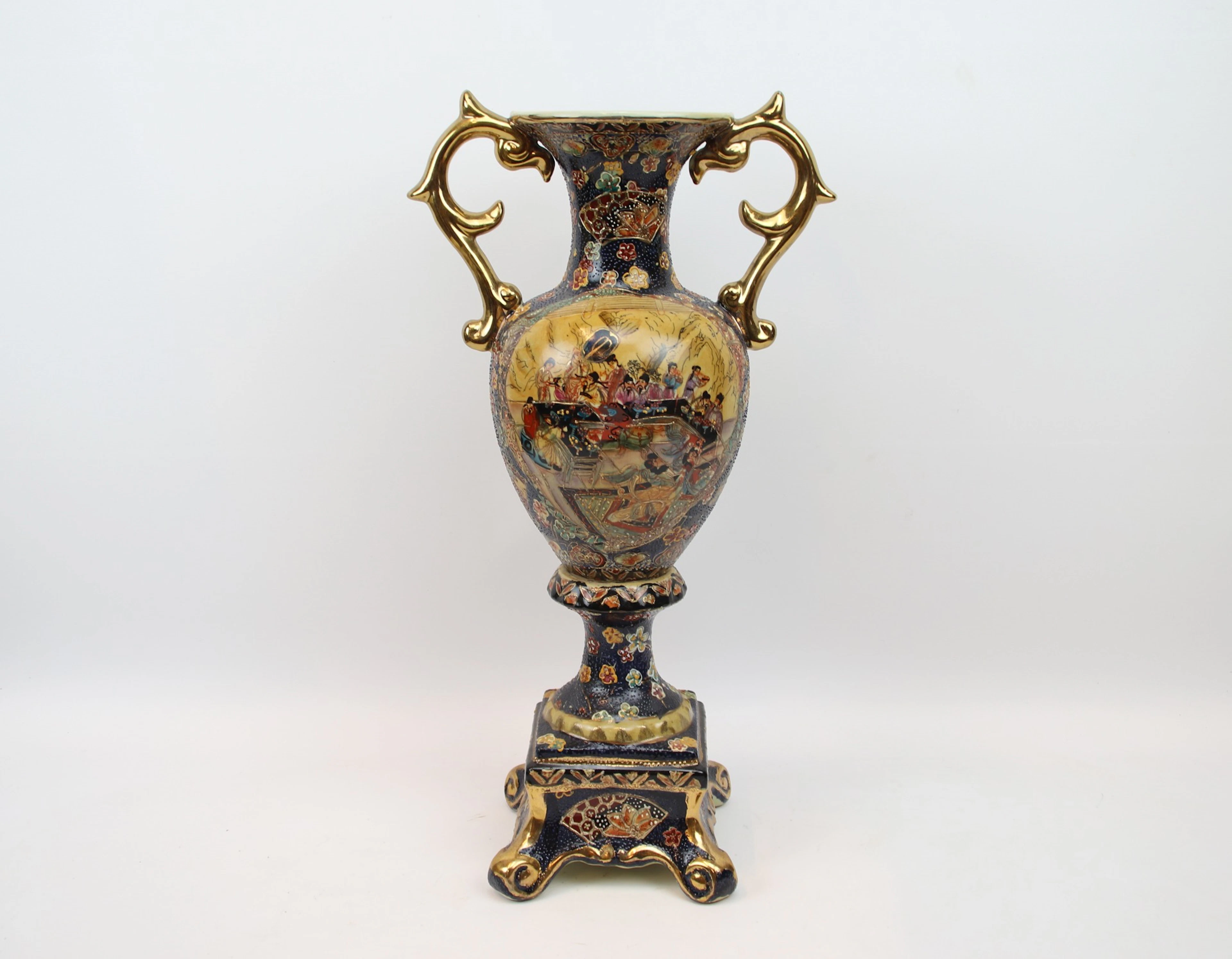 Vase mit Henkeln, Porzellan, Asien.