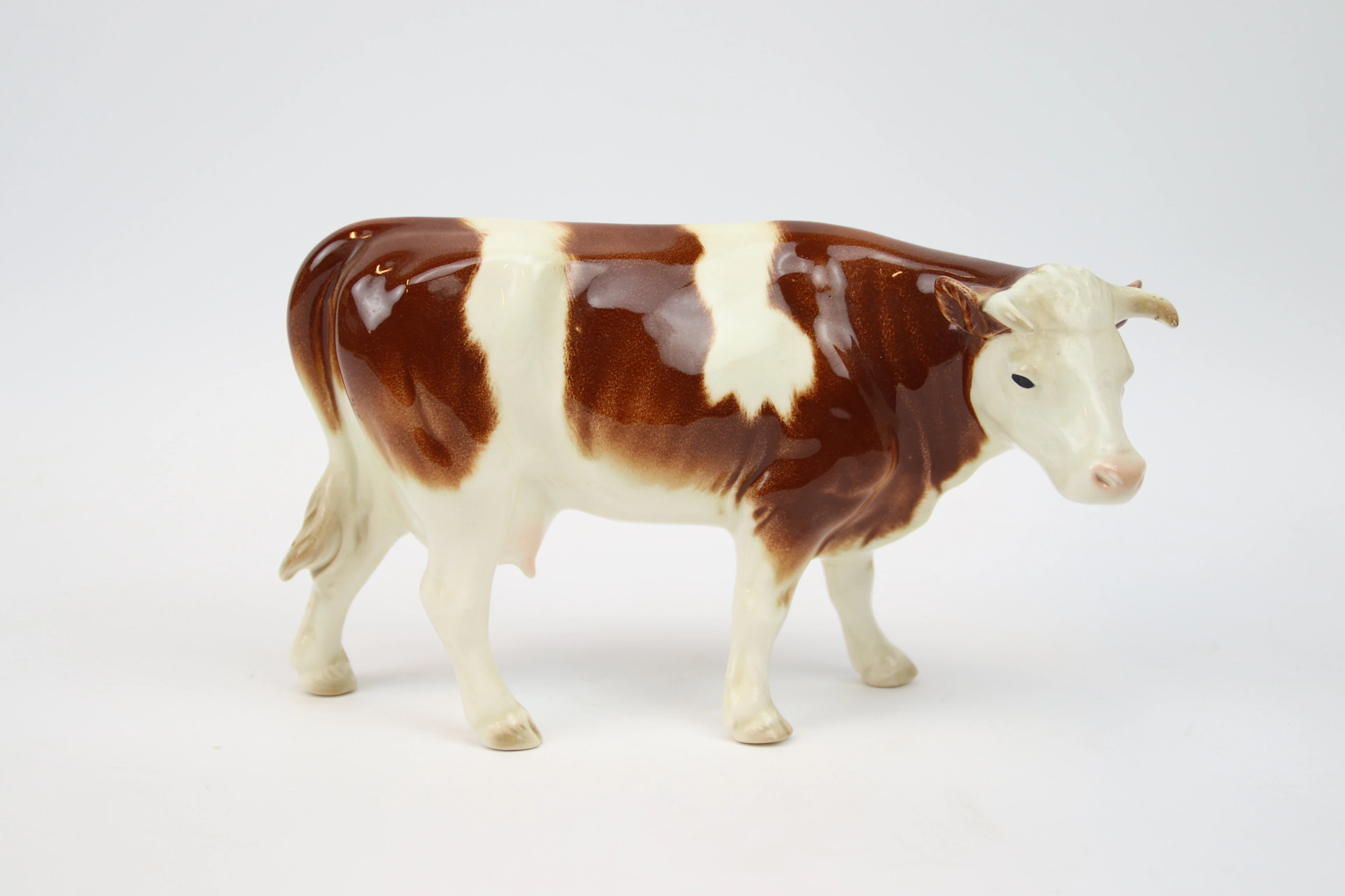 Figurina, mucca, porcellana, Goebel.