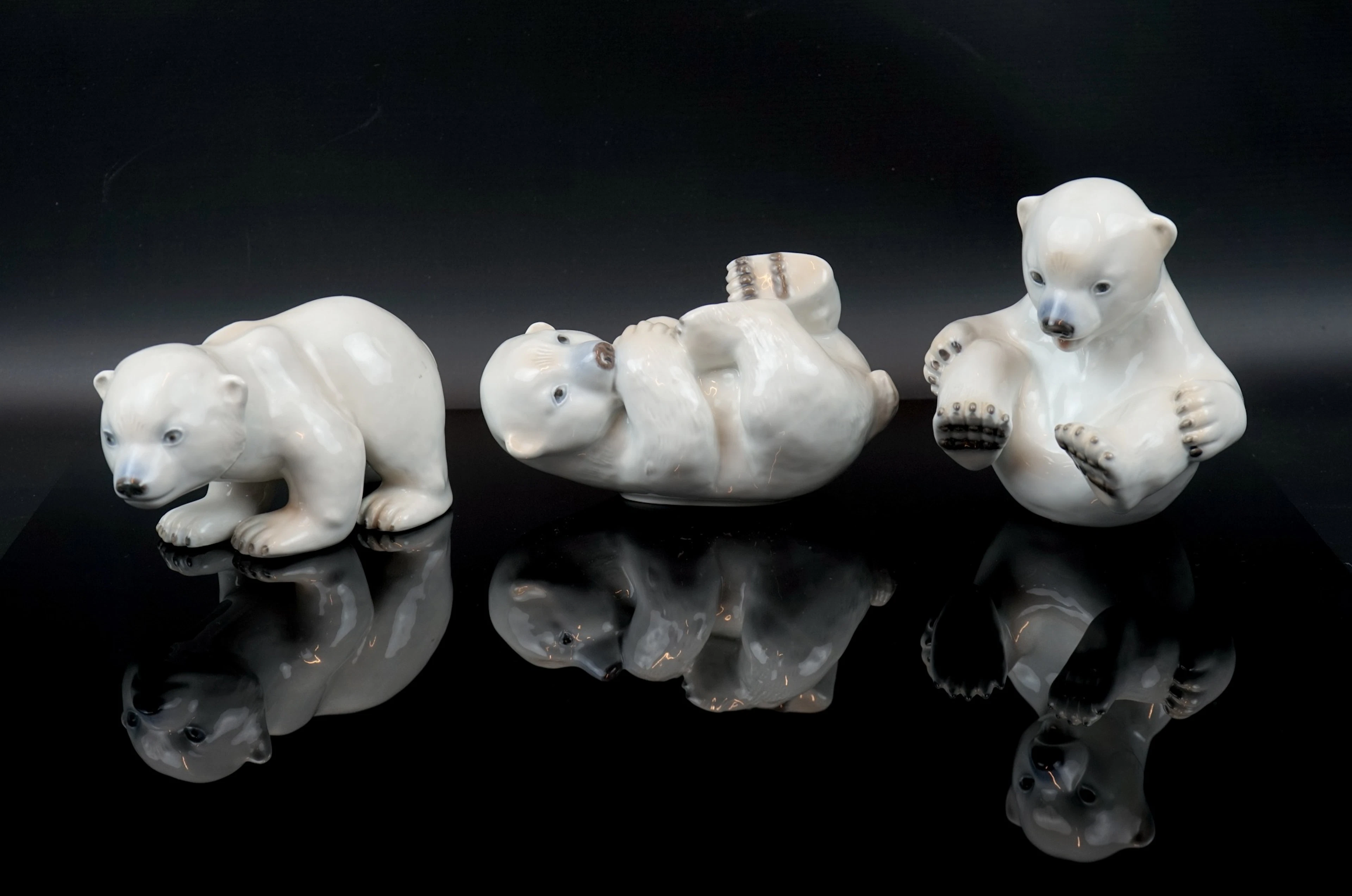 Merete Agergaard. Figuren, 3 Teile, Porzellan, Eisbären, Royal Copenhagen.