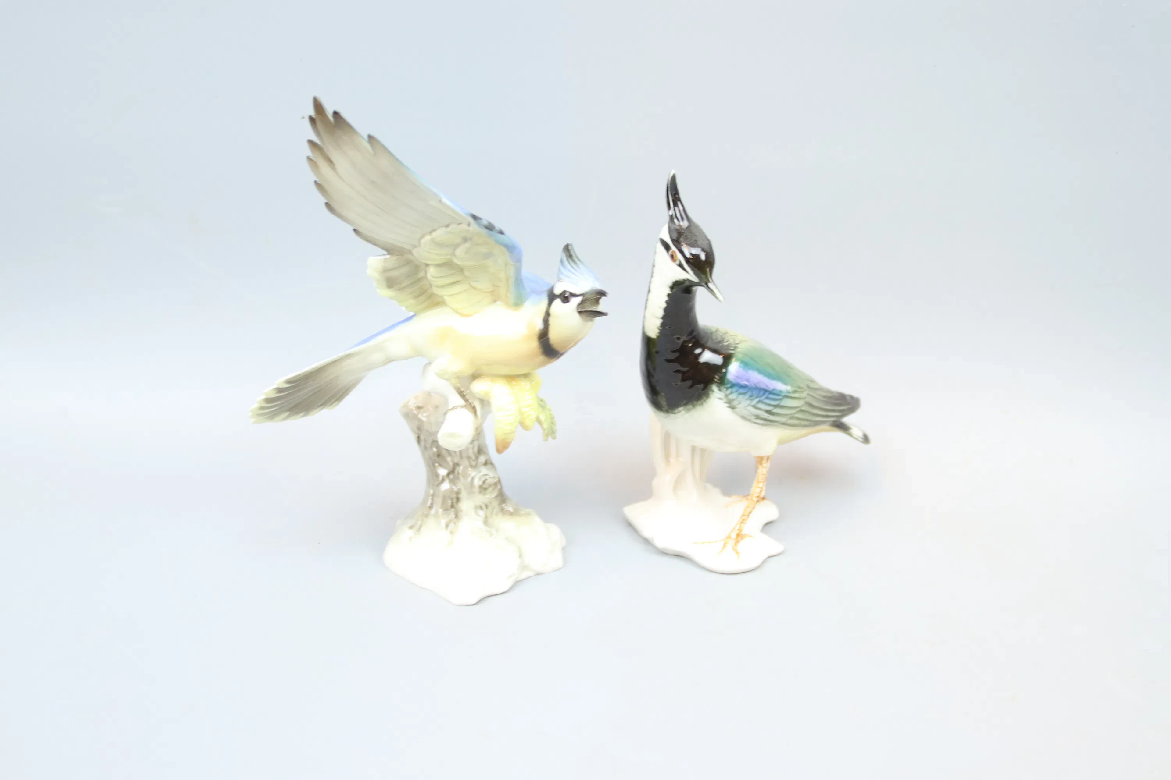 Figuritas, pájaros, 2 piezas, porcelana, Alemania.
