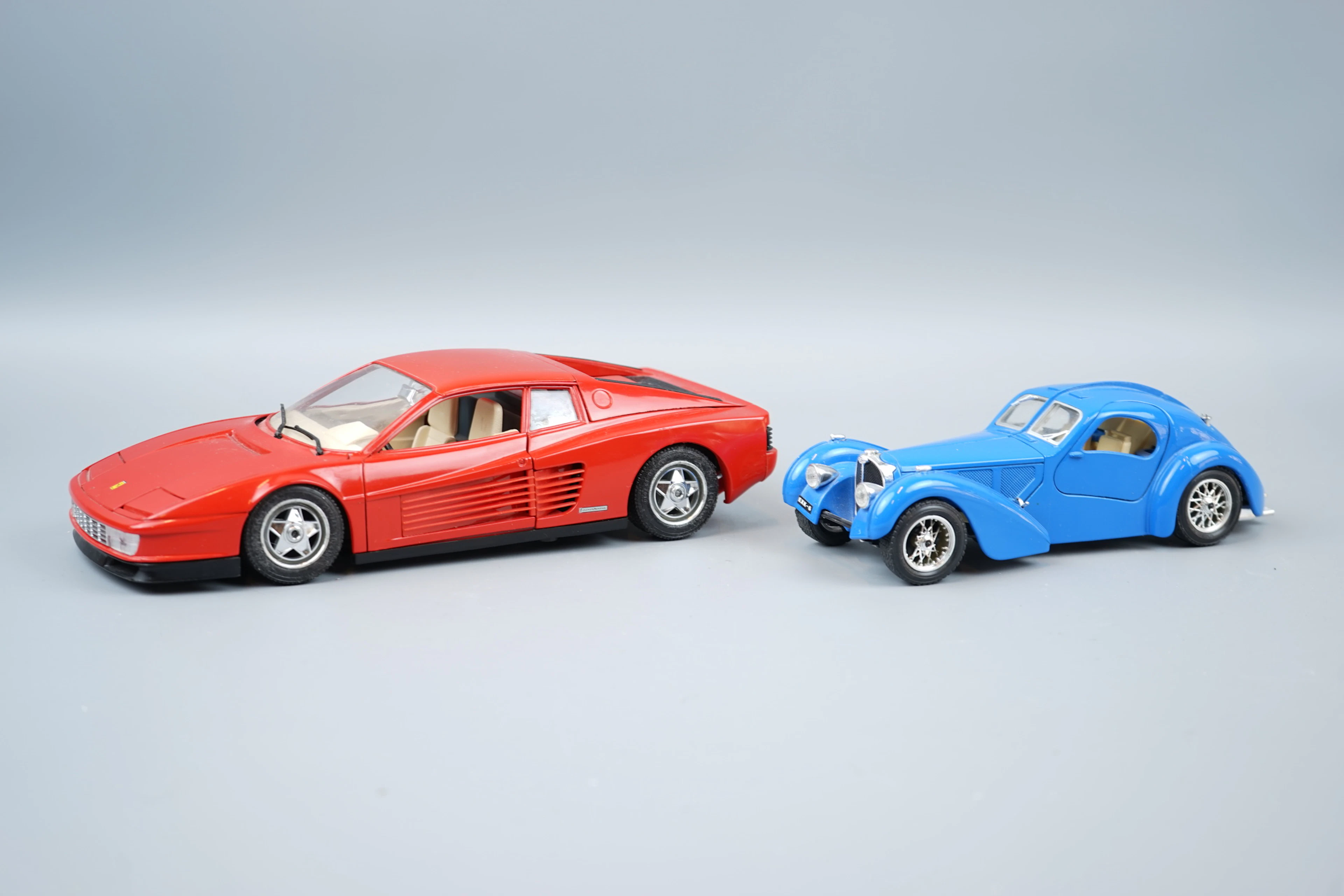 Model cars, 2 pcs, Ferrari test horse (1984), 1/18, and Bugatti Atlantic