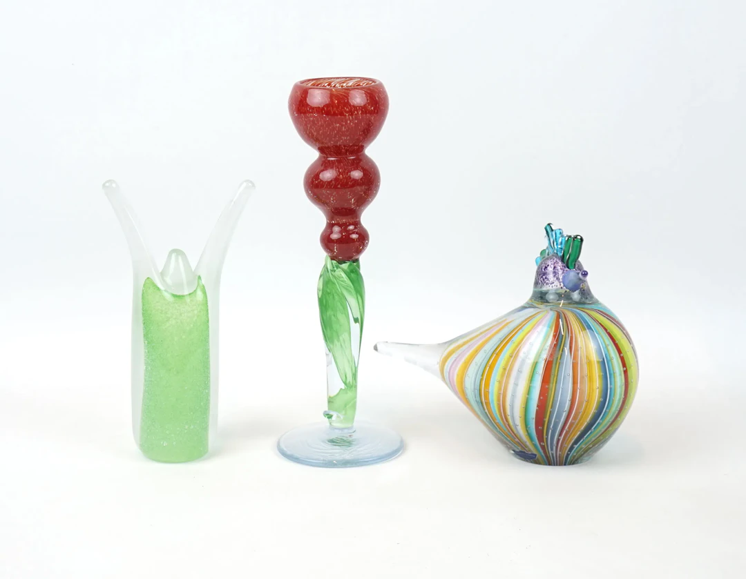 Art glass, 3 parts, including Stockholms Glassbruk, Skansen.