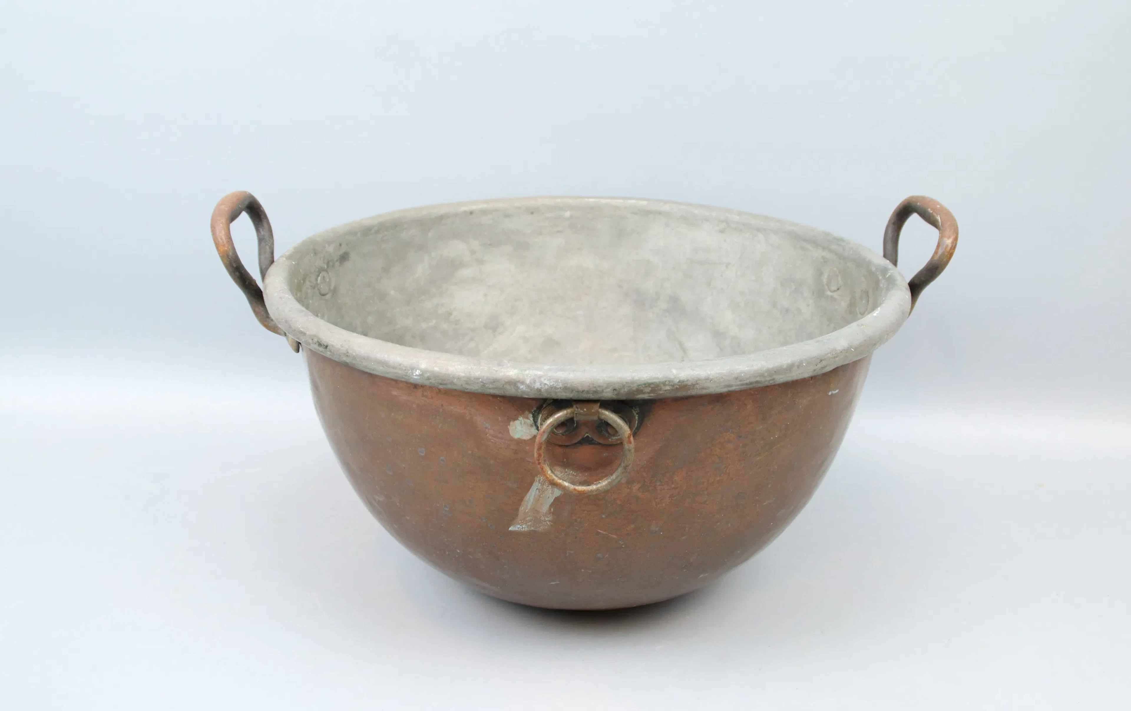 Tub, copper.