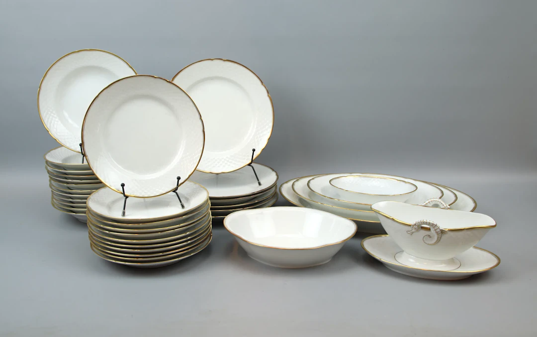 Dinnerware, 35 pieces, porcelain, "Elegance", Bing & Grondahl.