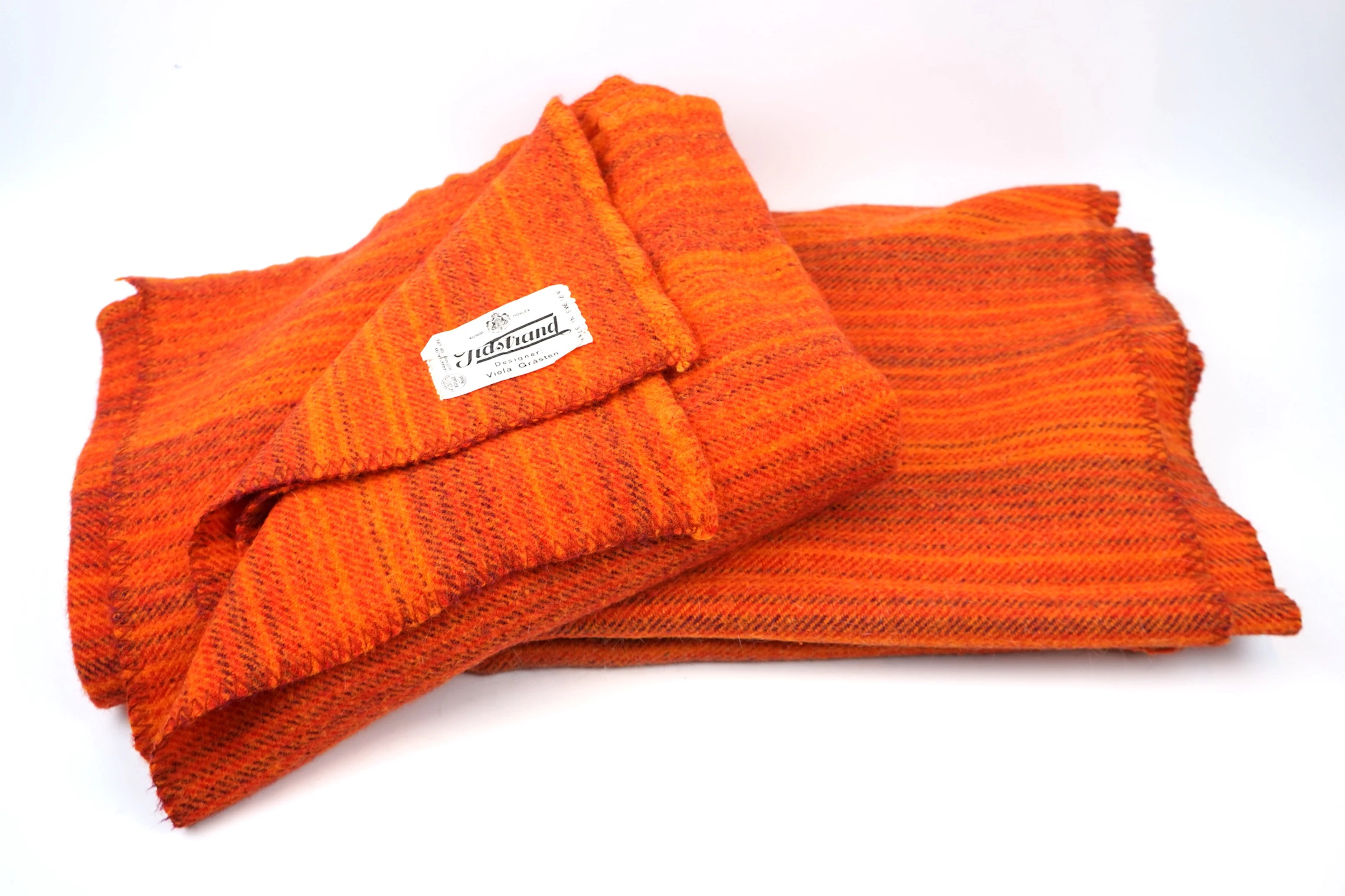 Viola Gråsten, a pair of wool, blankets, Tidstrand.