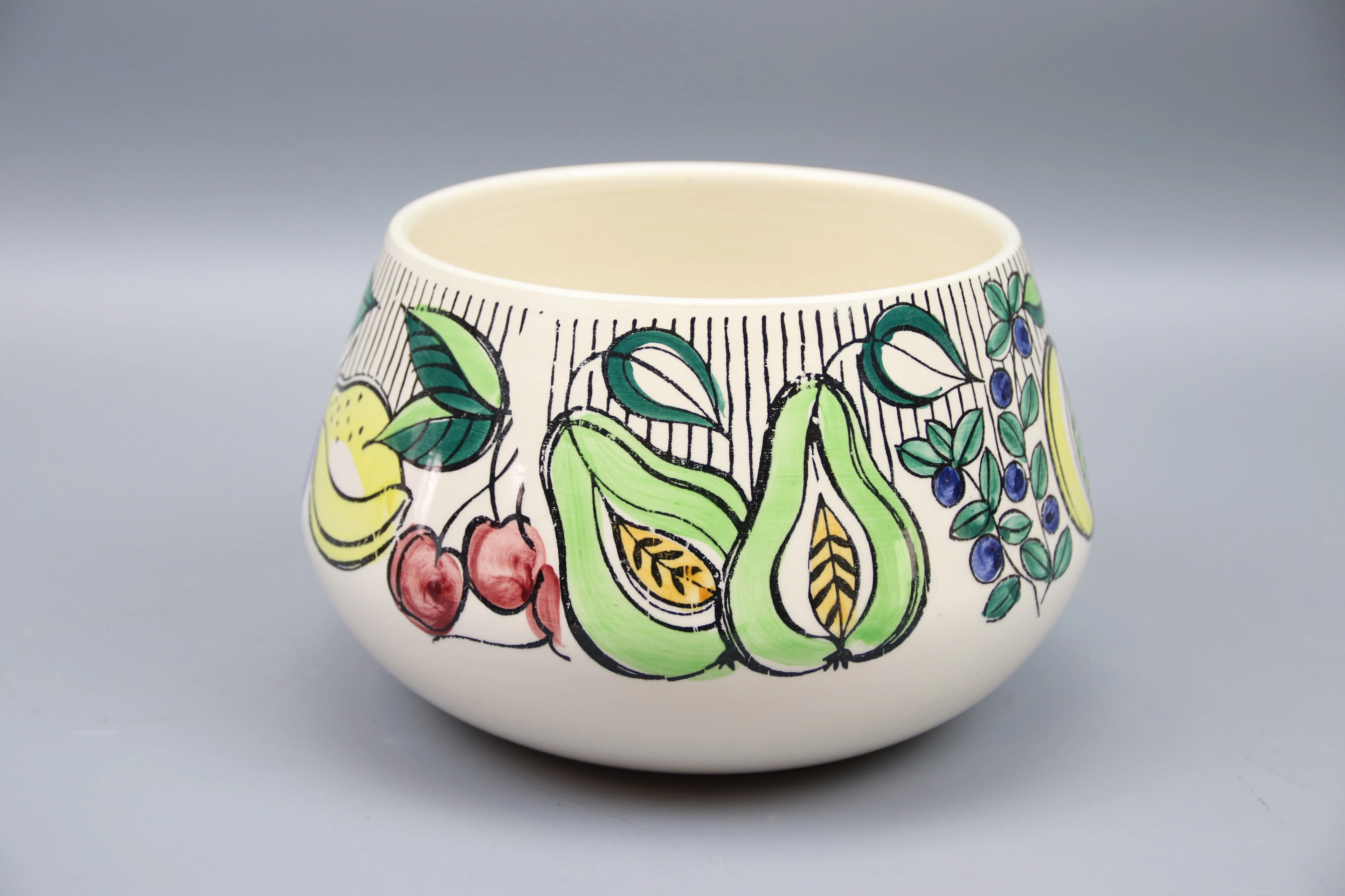 Anita Nylund, eine Keramikschale, Pomona Nr. 99/3, Jie Gantofta.