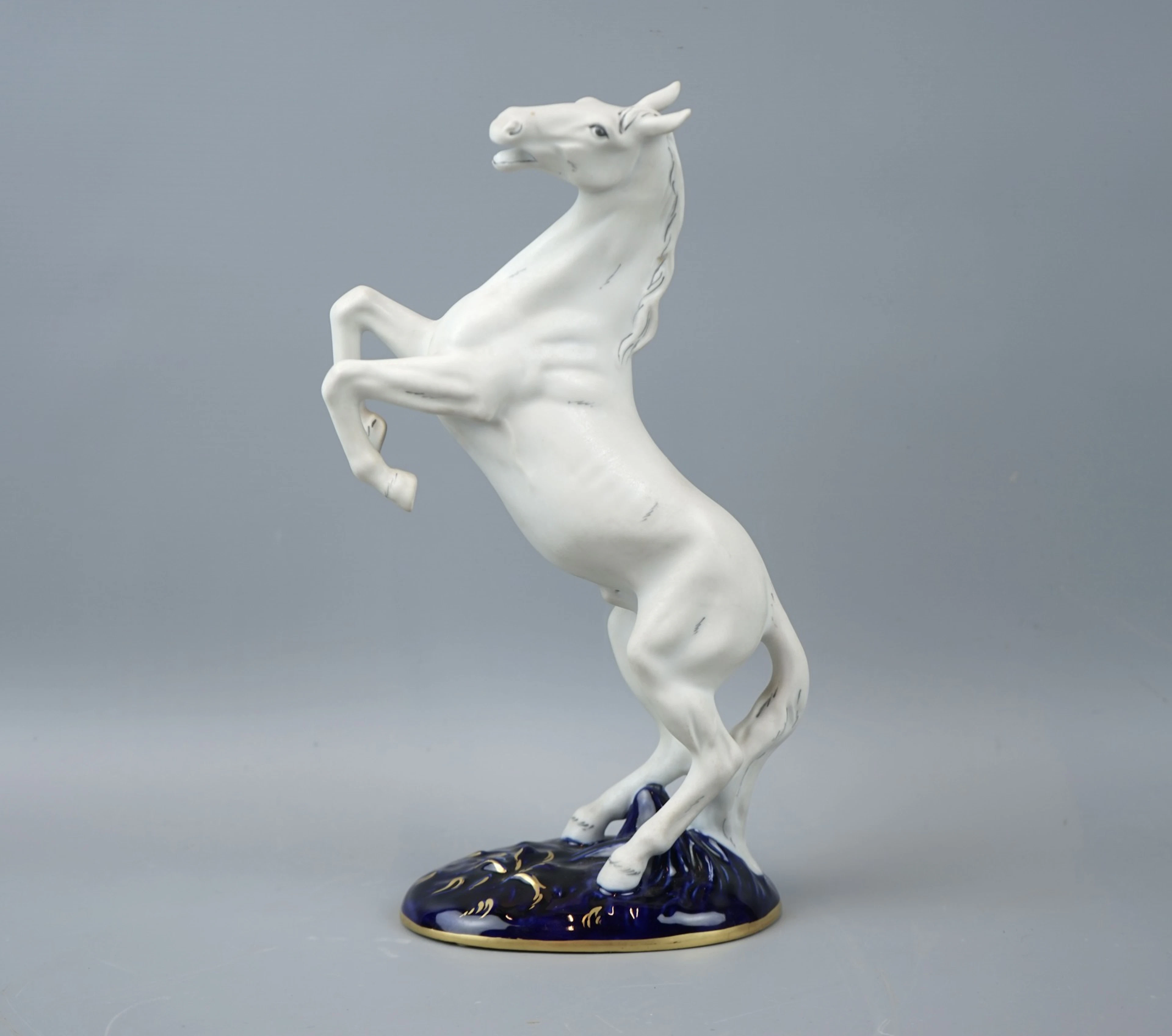 Figur, Pferd, Porzellan, Royal Dux Böhmen, Tschechoslowakei.