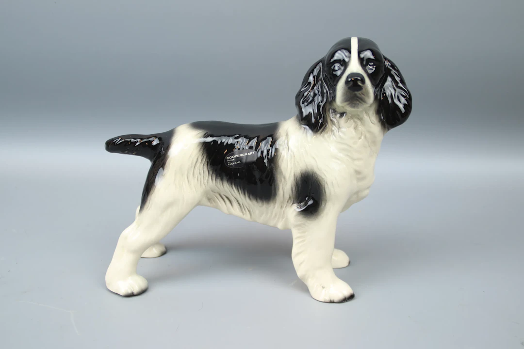 Figurina, cane, porcellana, Coopercraft, Inghilterra.