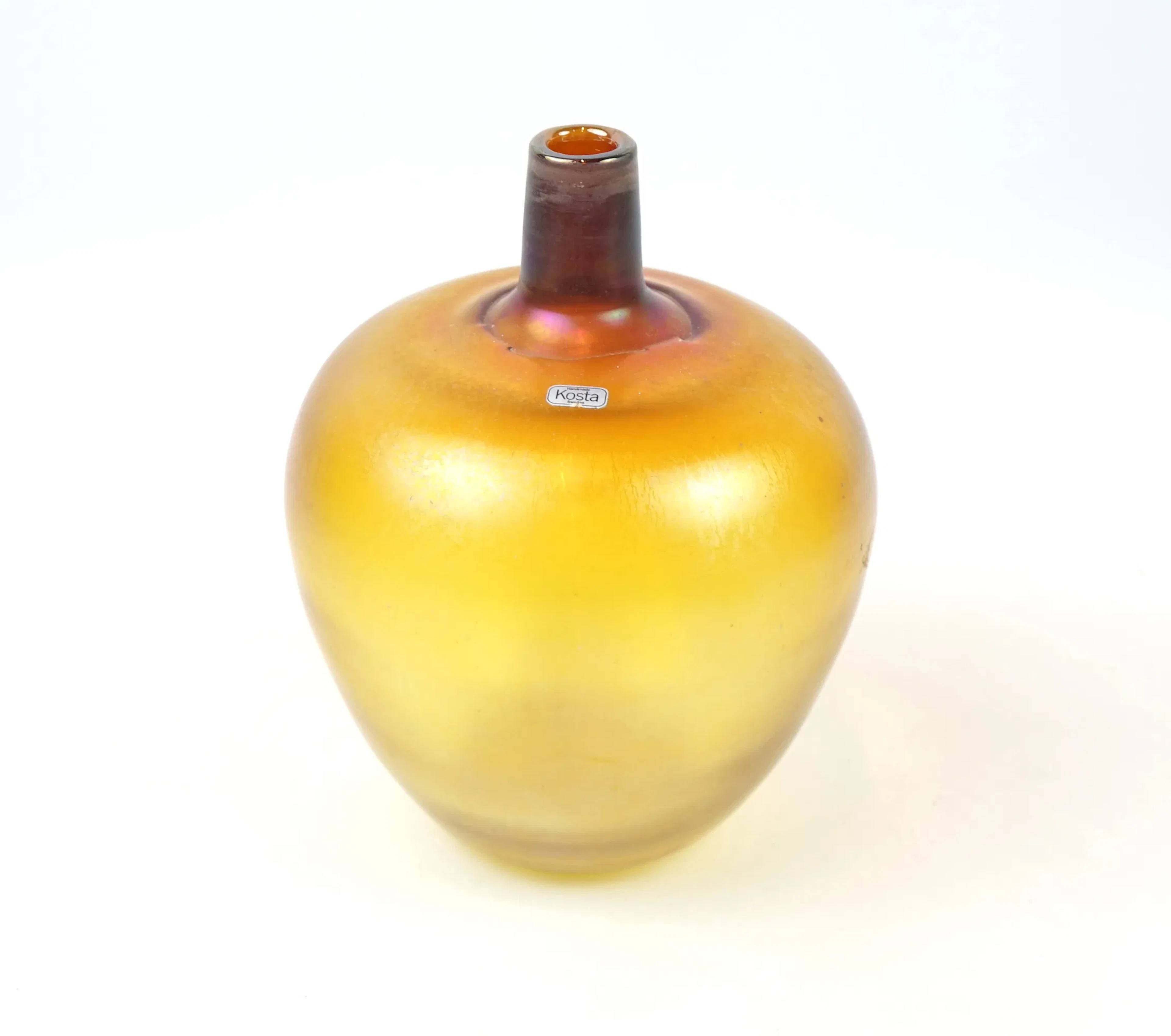 Bertil Vallien, a glass vase, 47435, signed, Kosta.