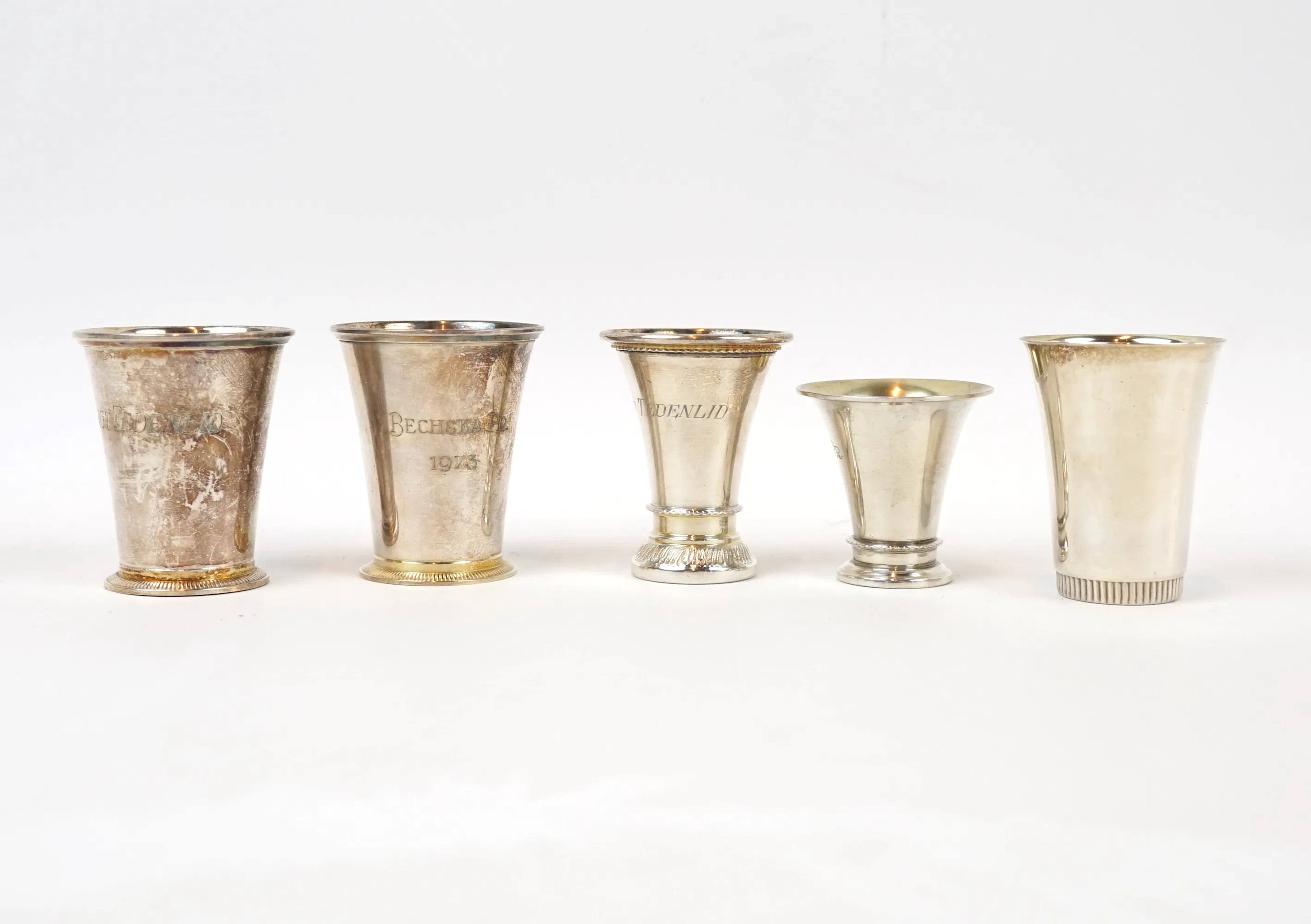 Trofeos/copas, 5 piezas, plata.