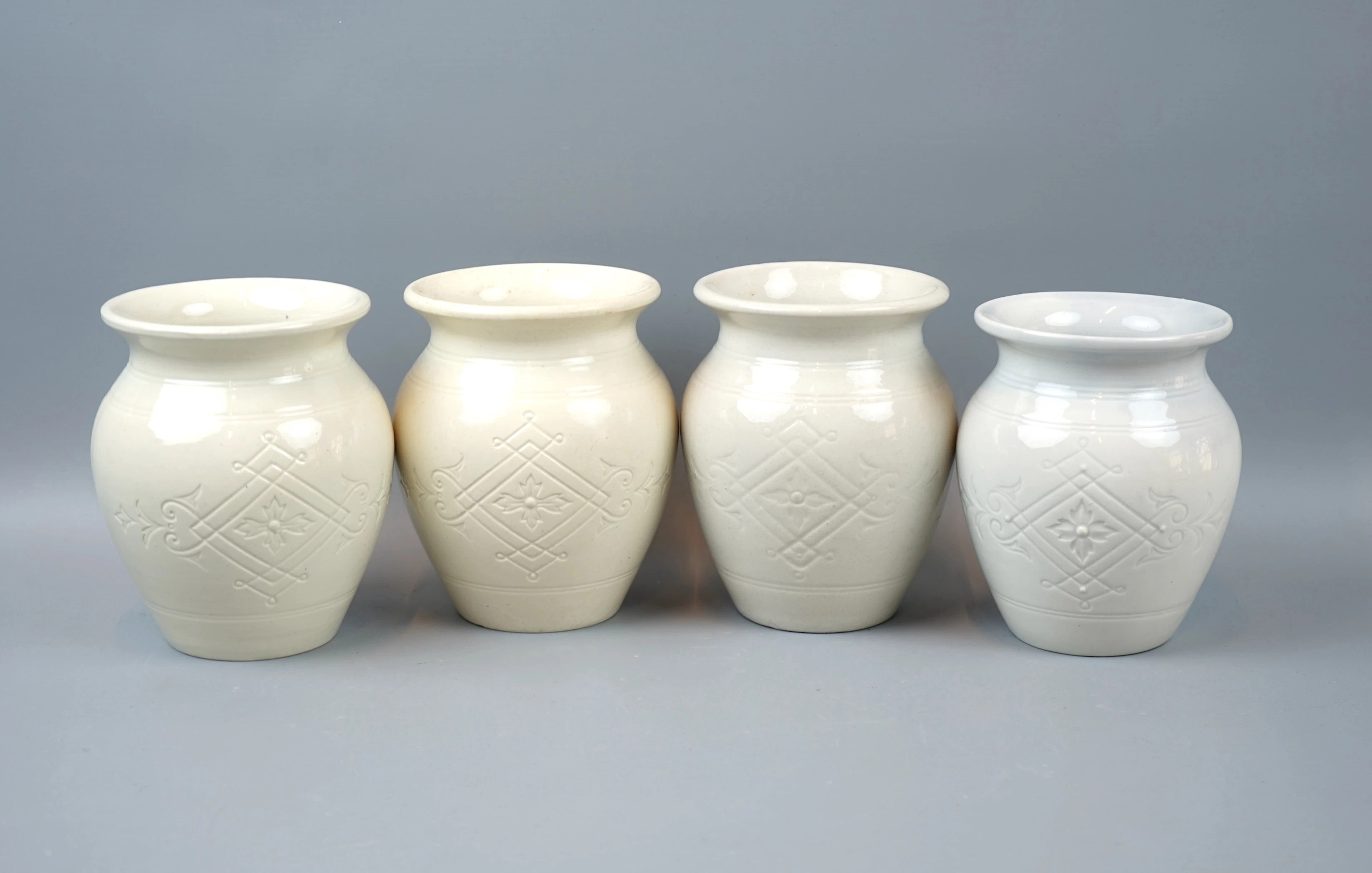Tasses, 4 pièces, céramique, Rörstrand et Gustavsberg.