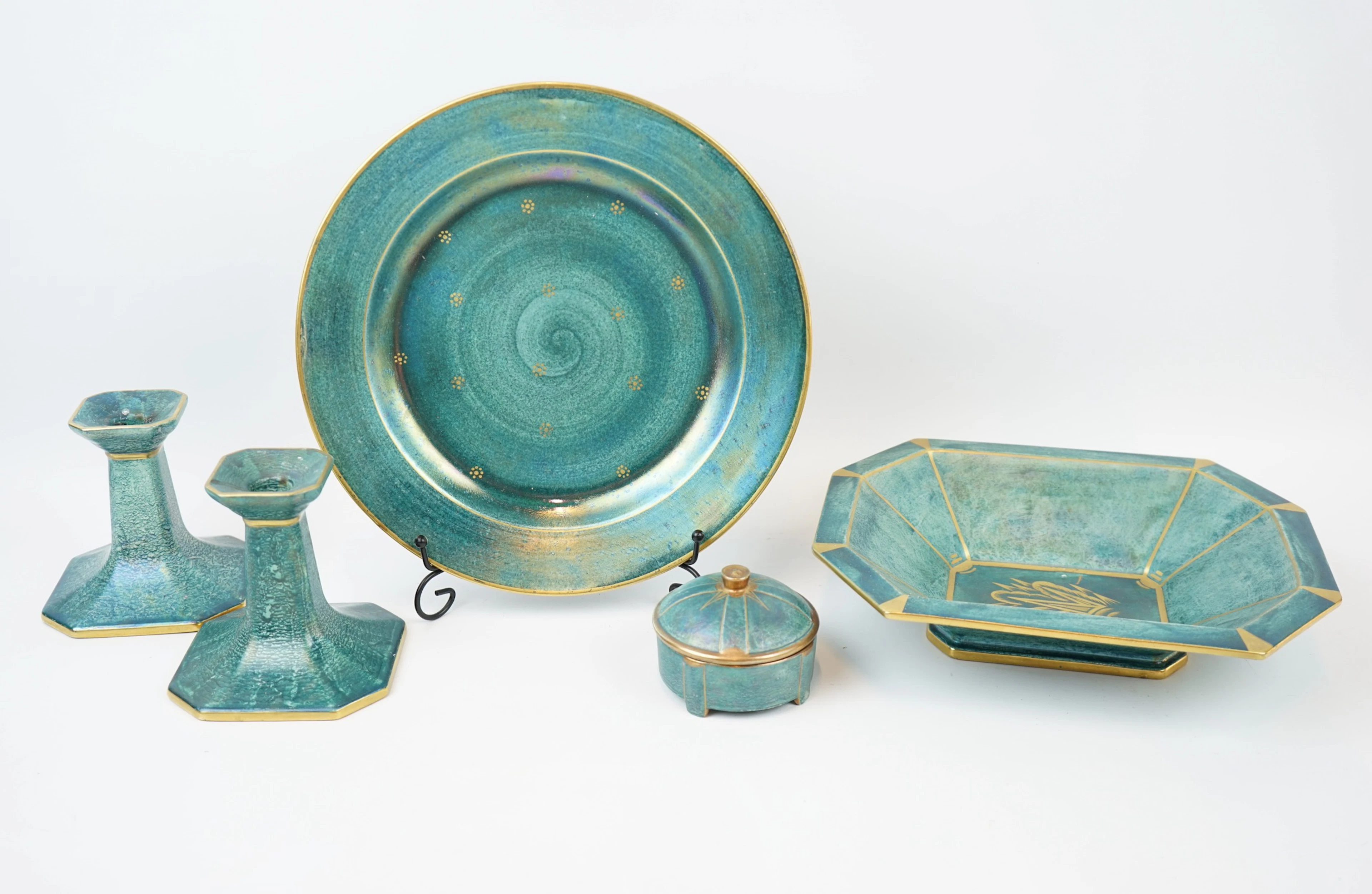 Josef Ekberg, un piattino in ceramica da 5 pezzi, candelieri, ecc., Gustavsberg.