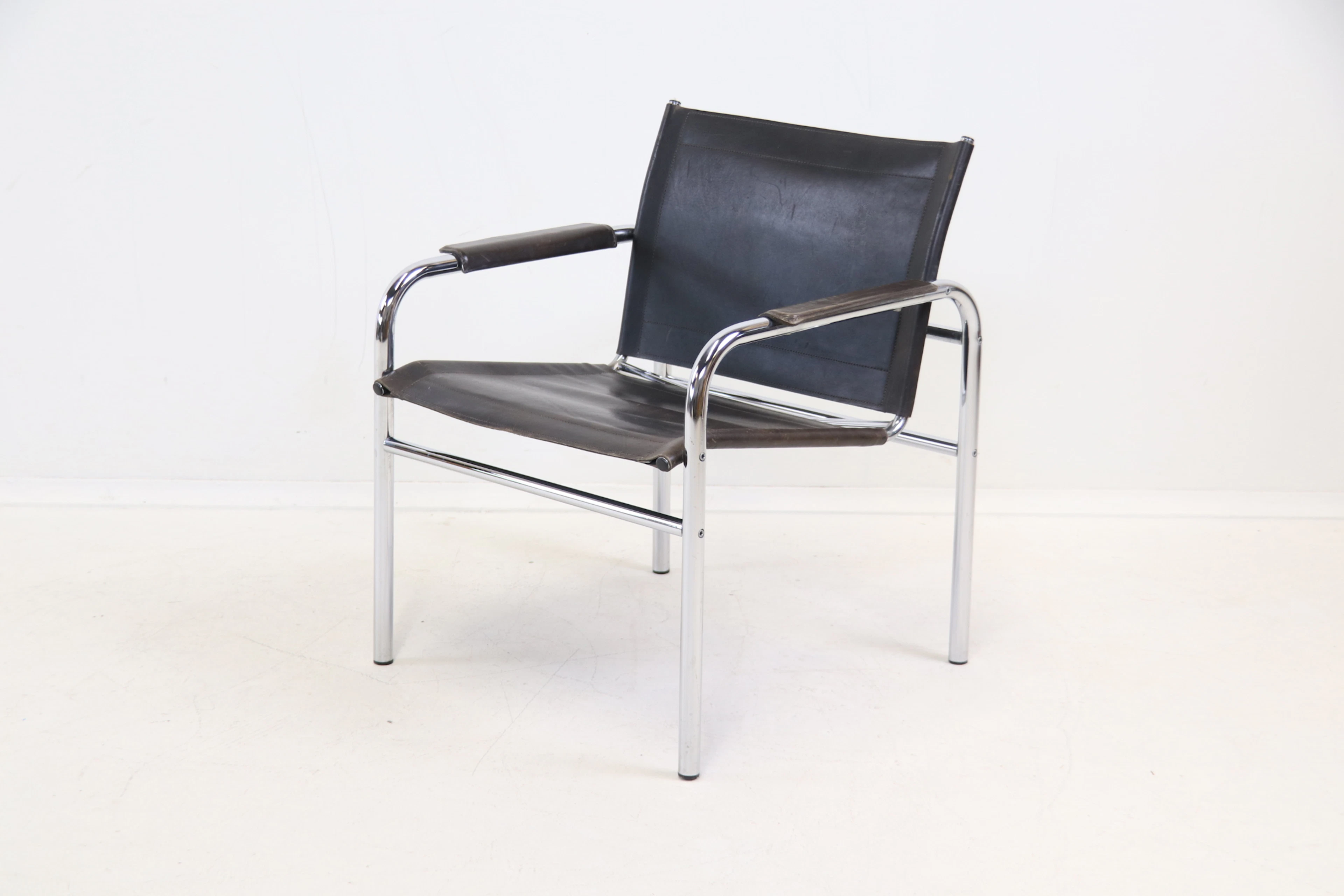 Tord Björklund, karmstol, skinn/krom, "Klinte", IKEA.