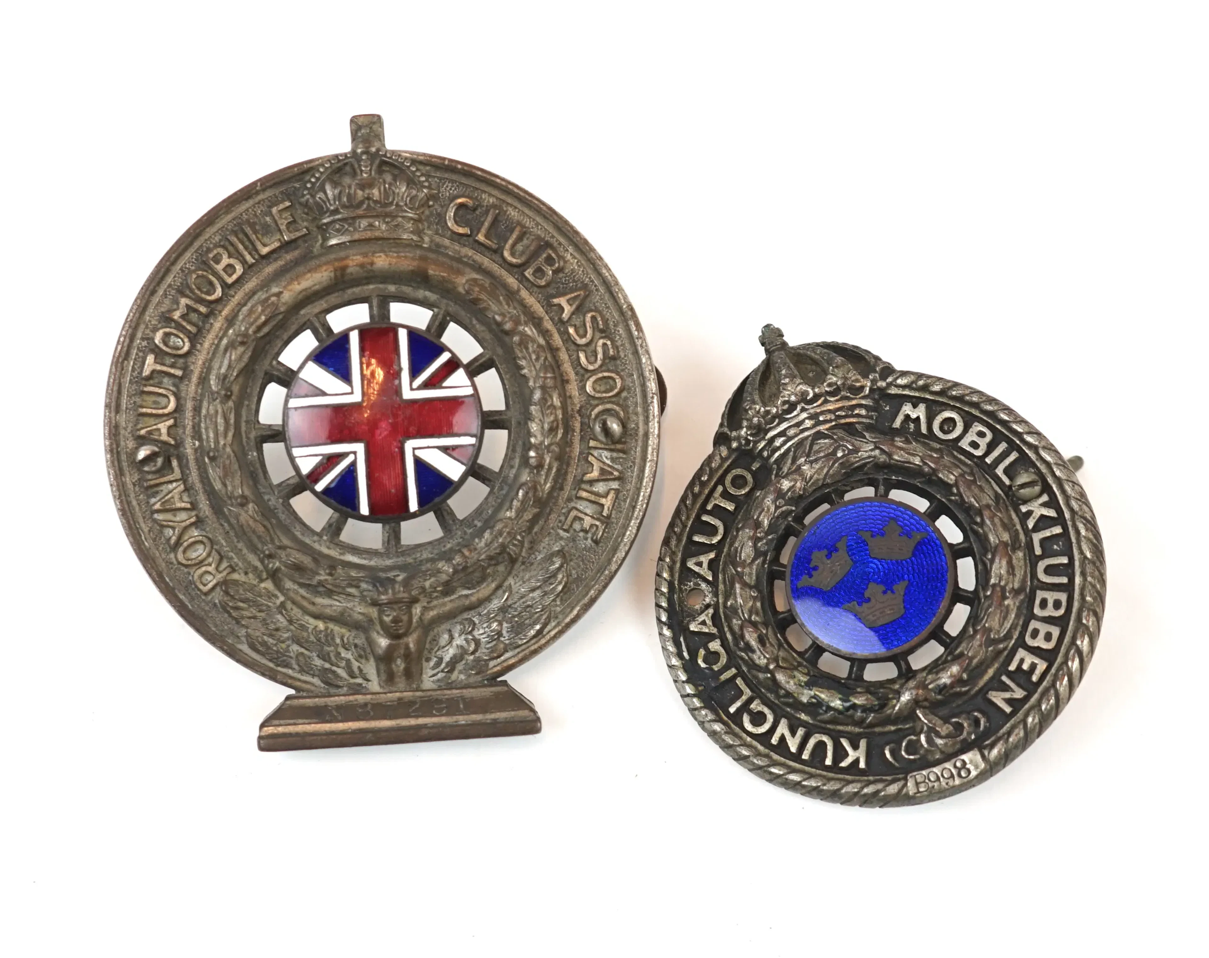 Bilmärken, 2 st, emalj/metall, Royal Automobile Club Association/Kungliga