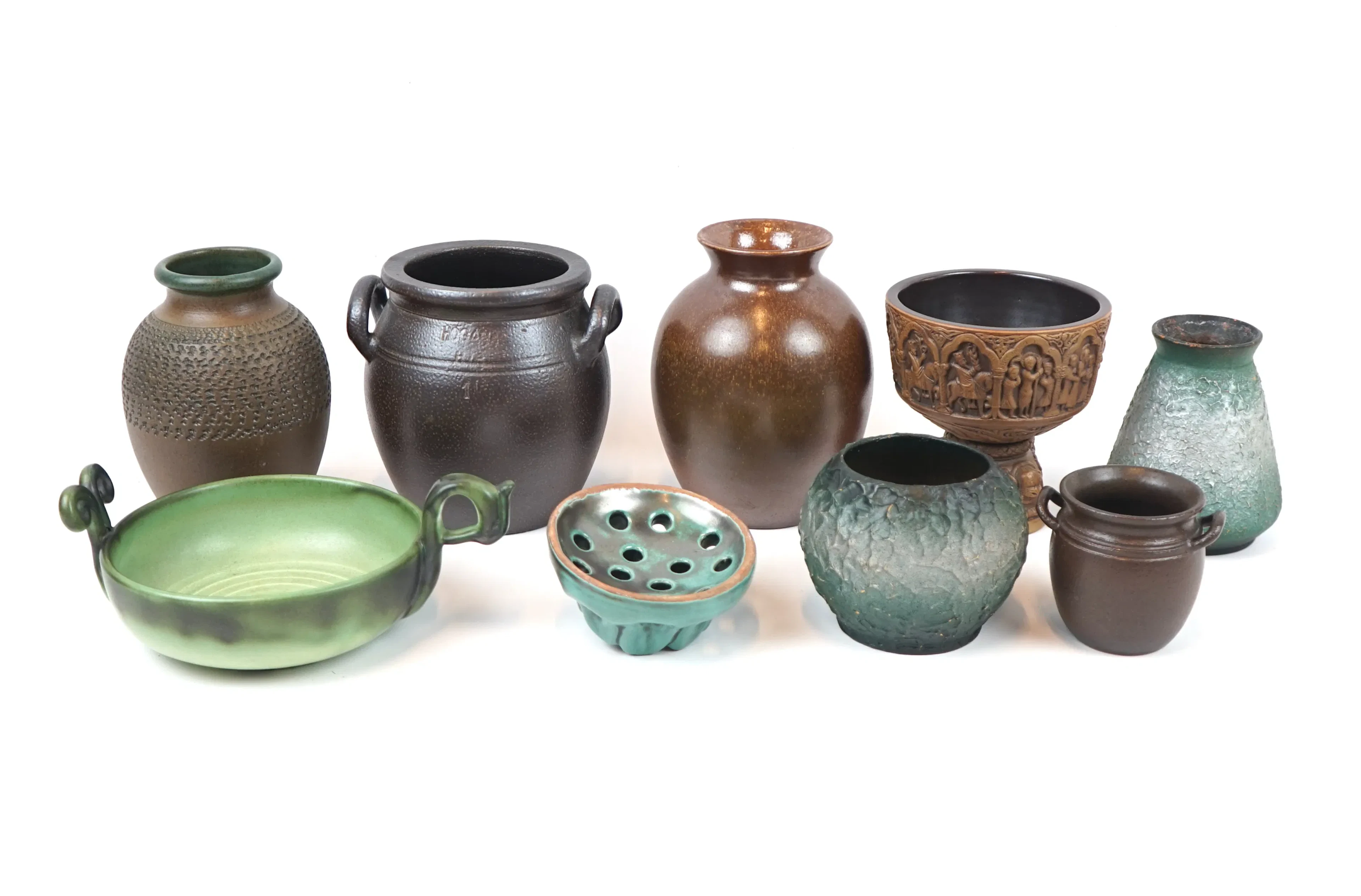 Ceramics, one lot, including Raus and Lars Hjorth.