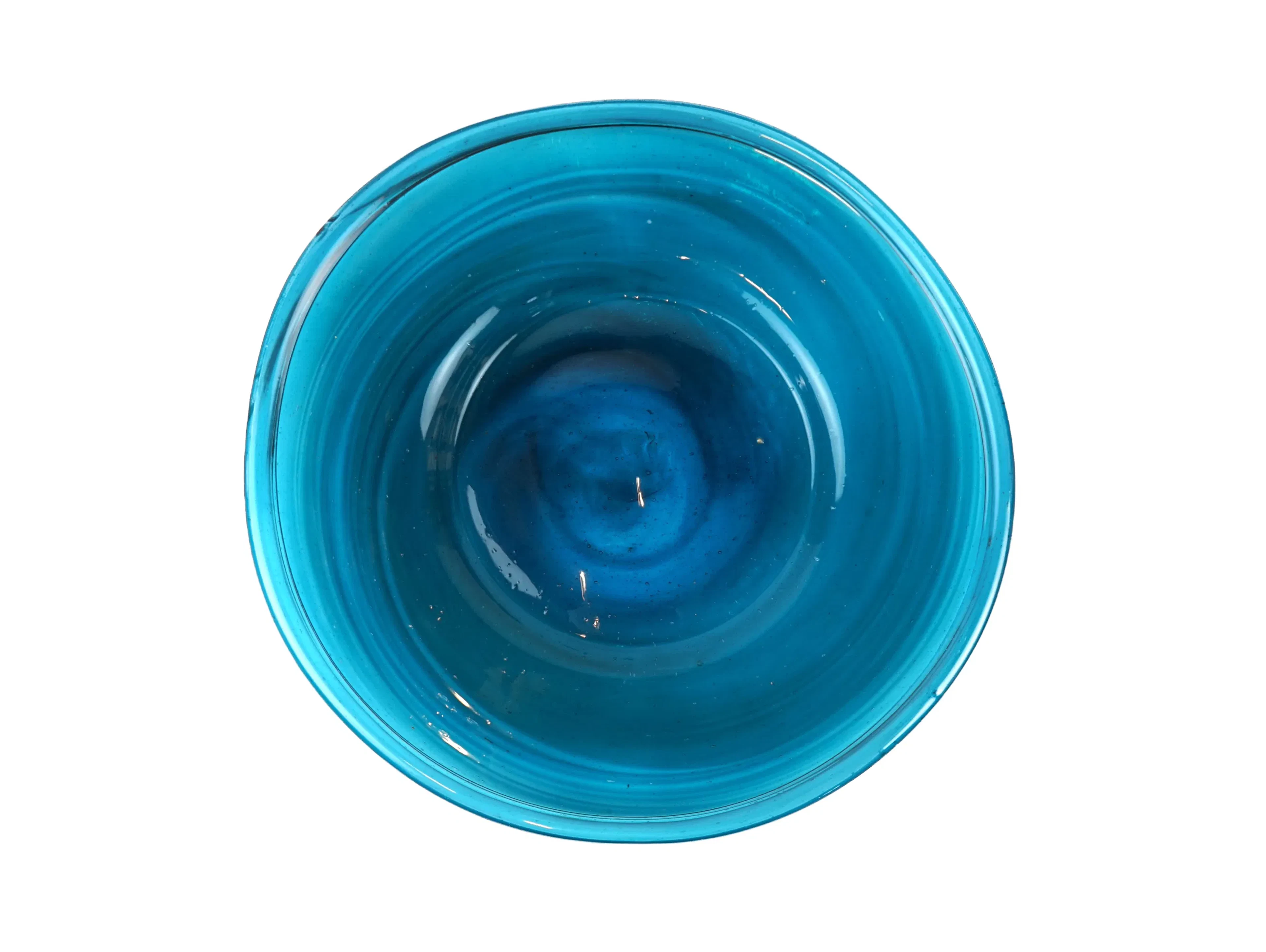 Platillo, cristal con tono turquesa, borde doblado, marca puntel, siglos XVIII.