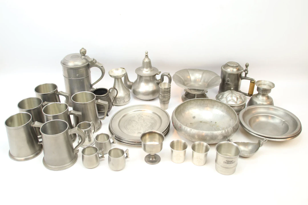 Pewter items, a batch, beer jug, keg, etc.