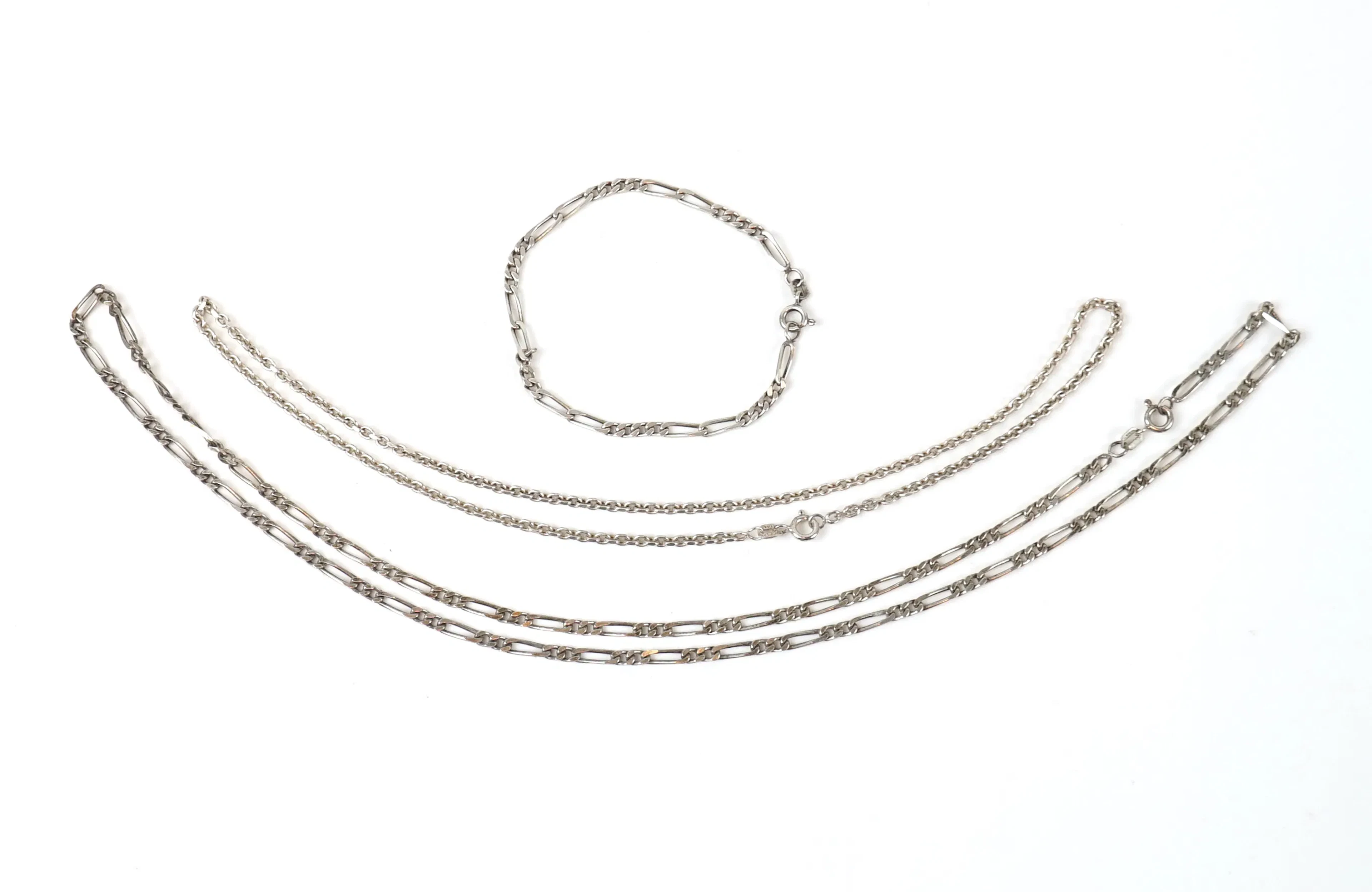 Collar y pulsera, 3 piezas, de plata.