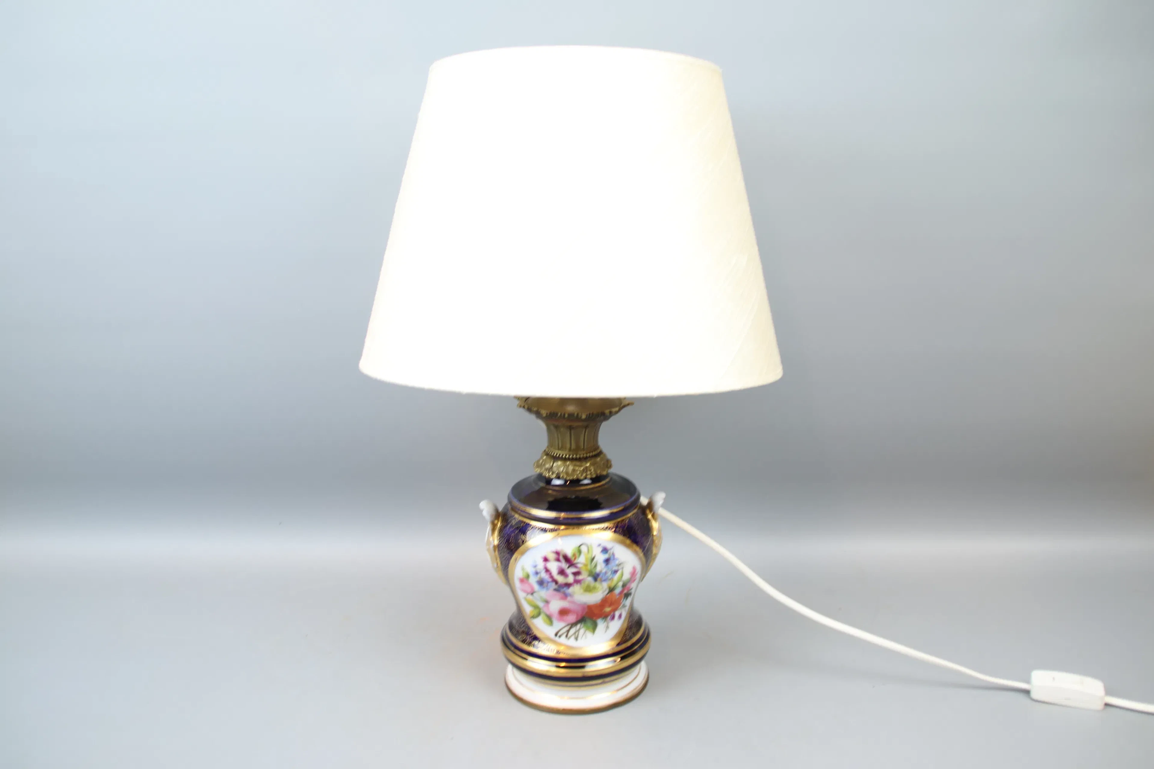 Table lamp, ceramic.