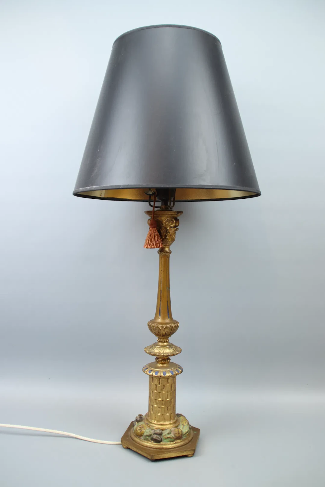 Lampada da tavolo, legno, Italia.