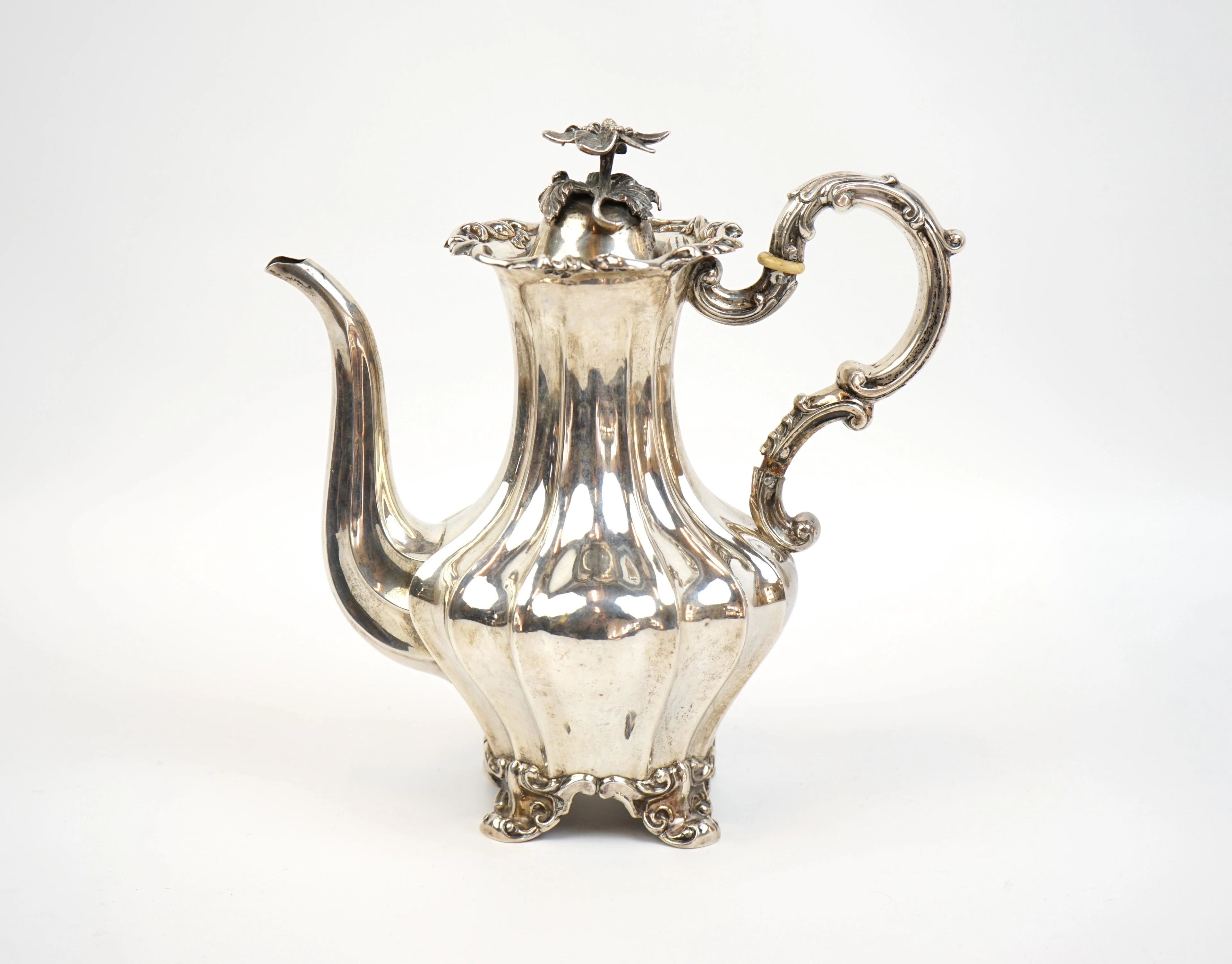 Caffettiera, argento, rococò, ditta Möllenborg, 1853.