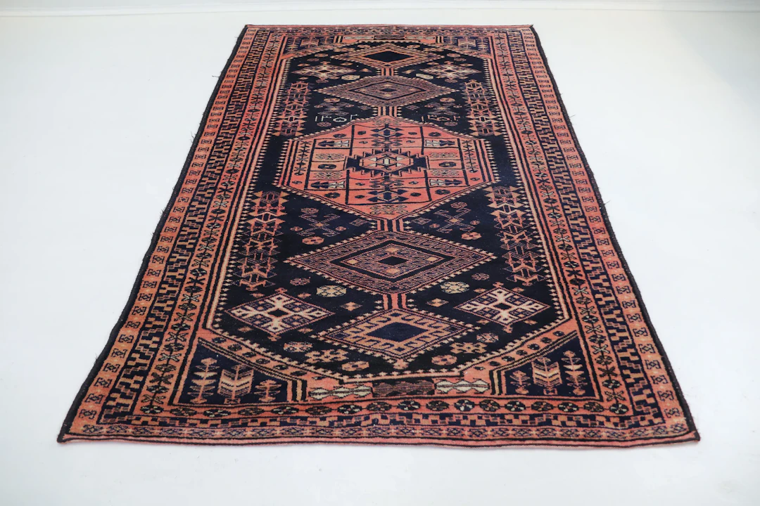 Carpet, oriental, hand-knotted, wool.