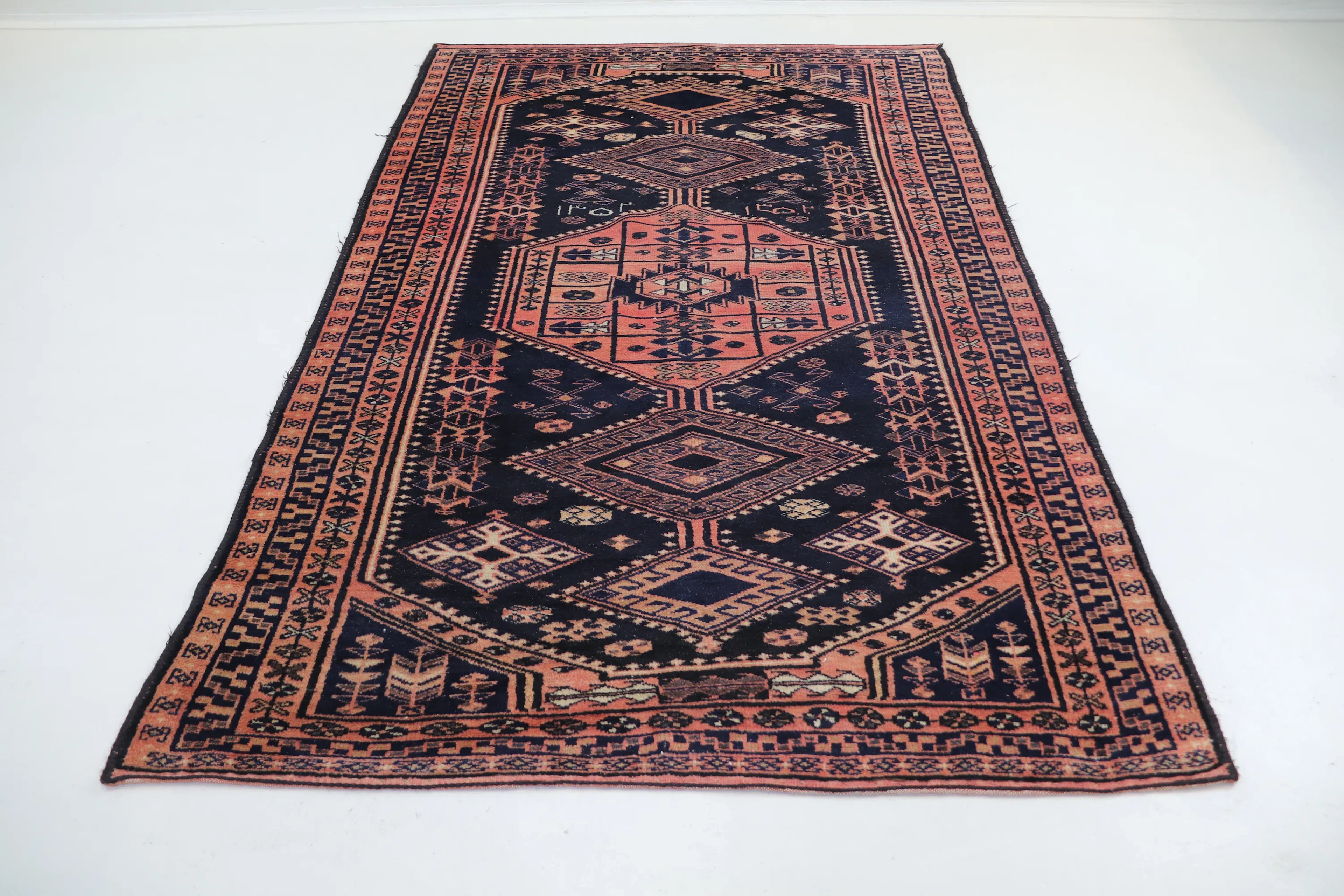 Carpet, oriental, hand-knotted, wool.