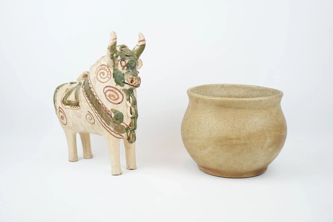 Bull and pot, ceramic, Portugal.
