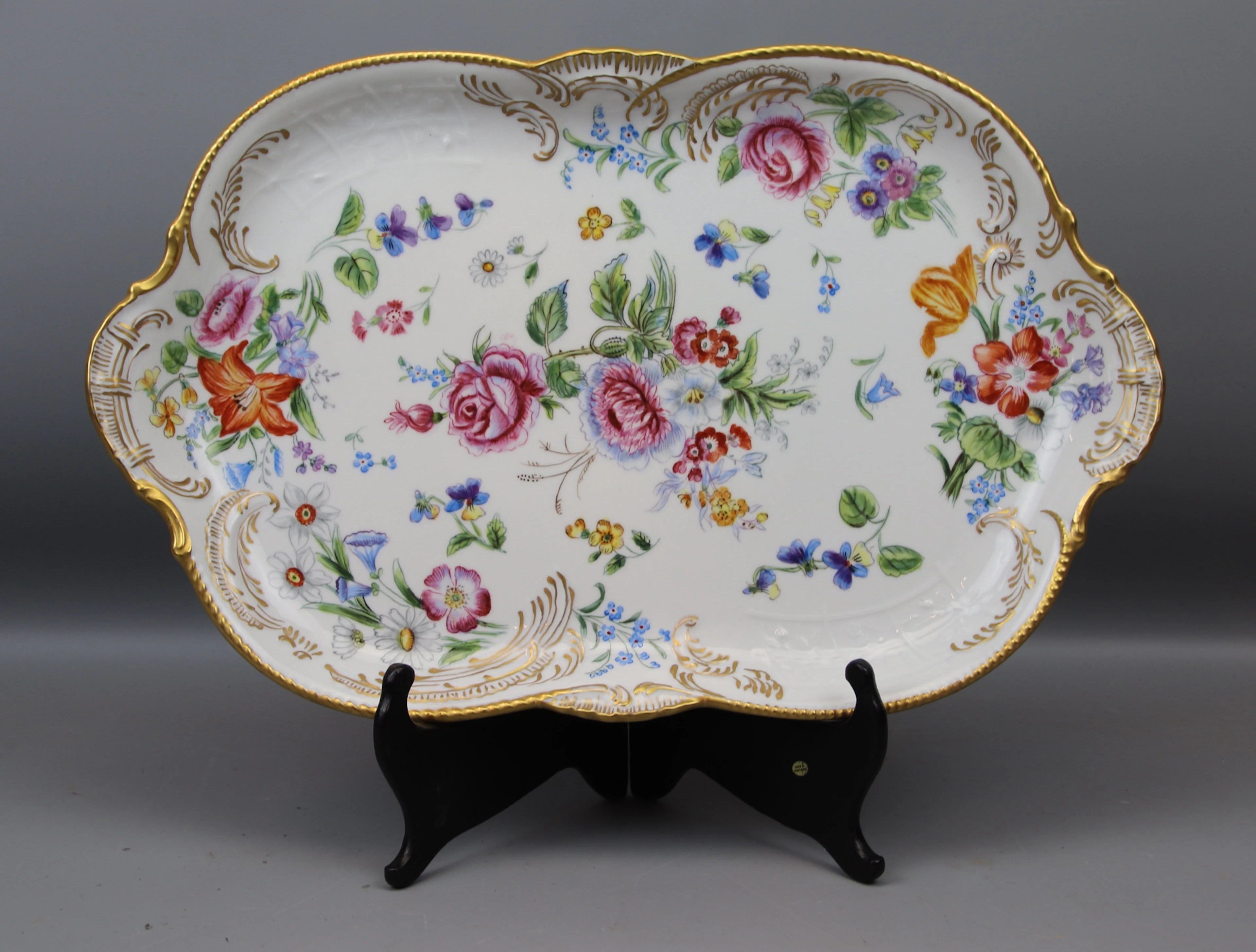 Bandeja, porcelana pintada a mano, Rosenthal, segunda mitad del siglo XX.