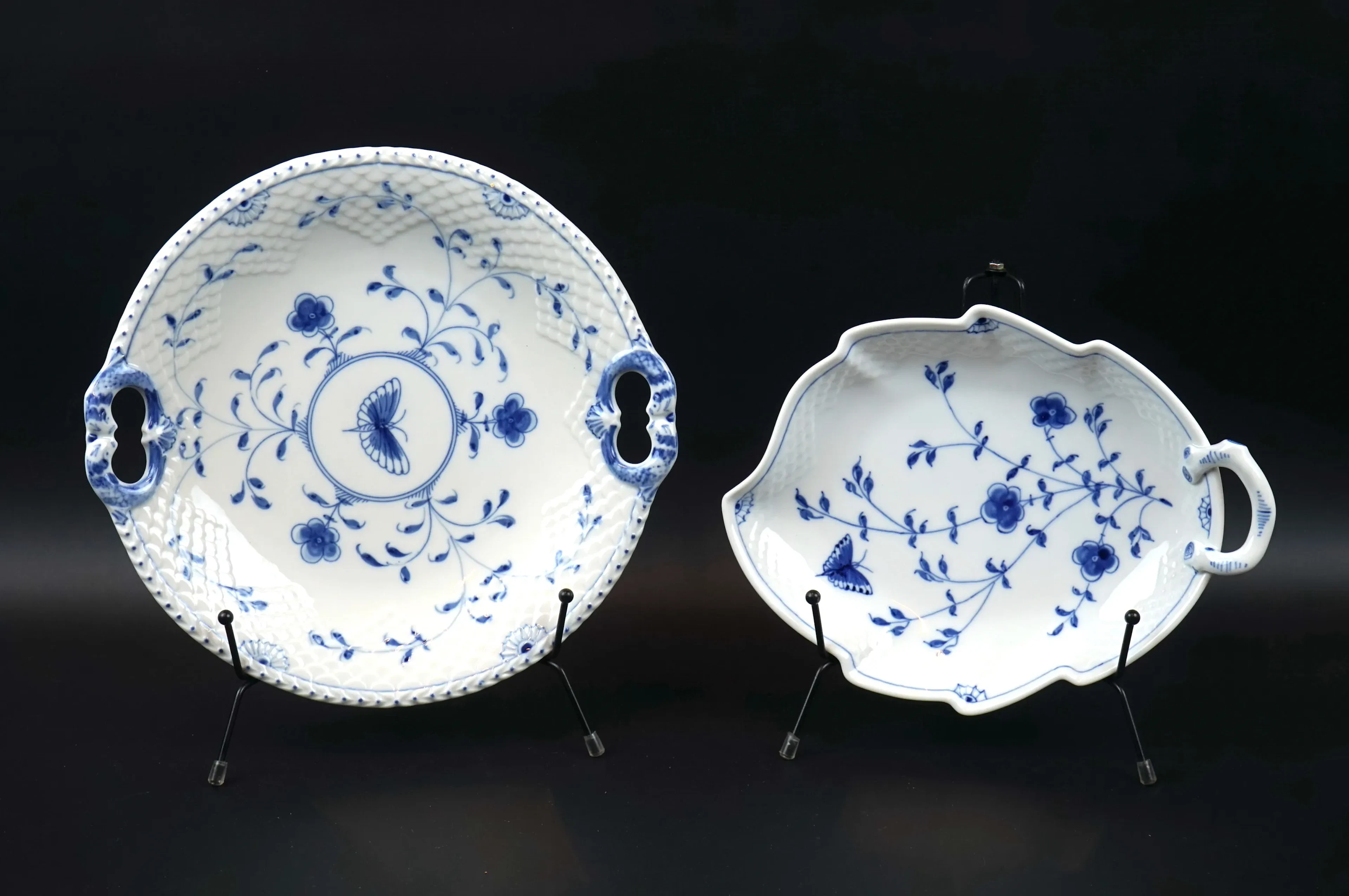 Platillo, 2 piezas, porcelana, Butterfly, Bing & Grondahl, Dinamarca.