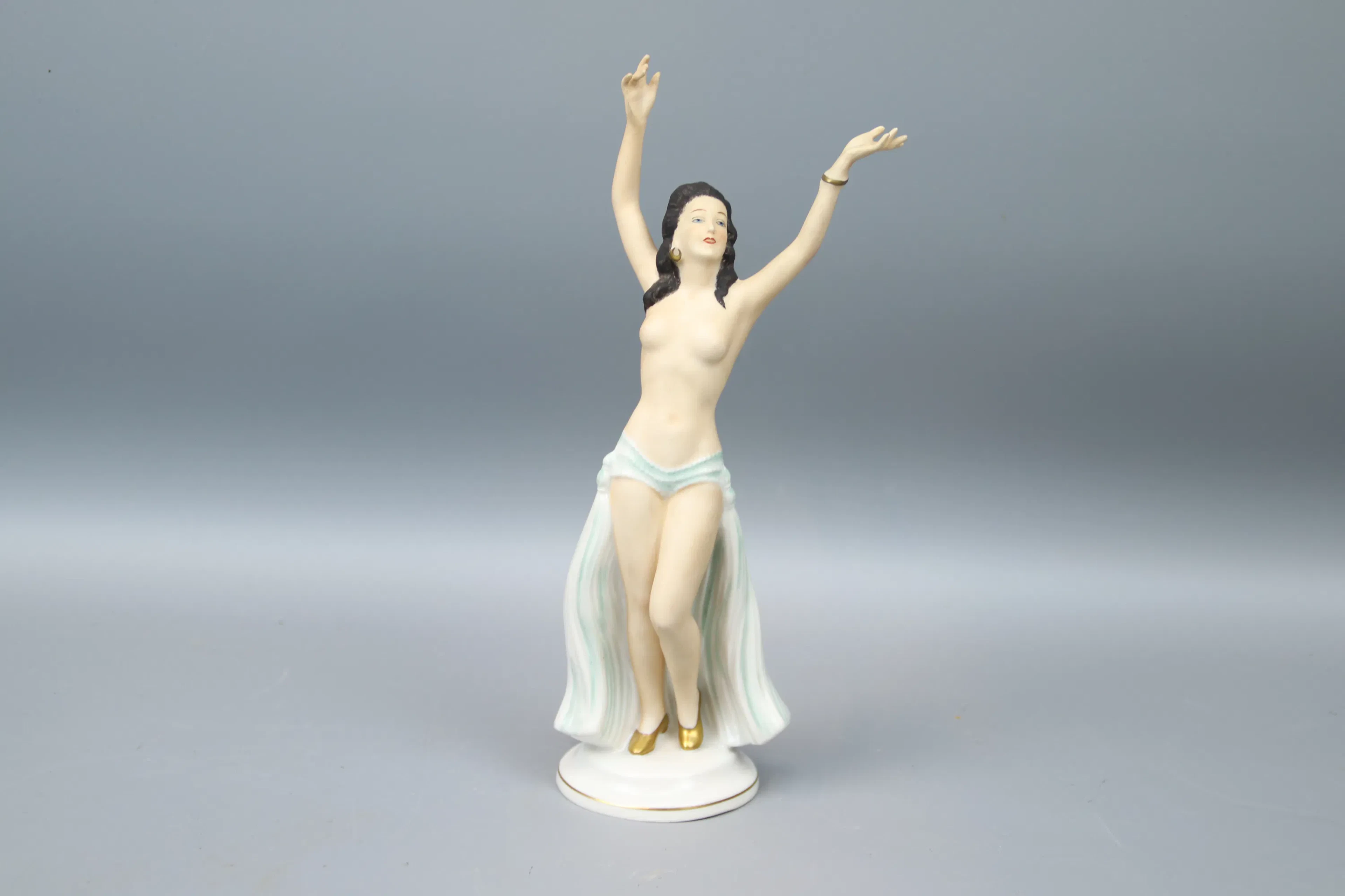 Kurt Steiner, statuina, porcellana, Scahubach Kunst.