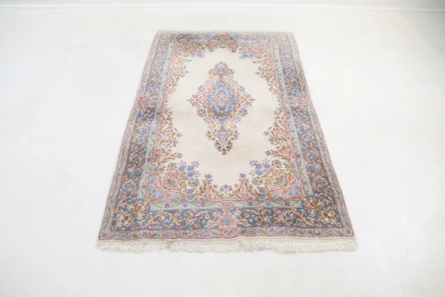 Carpet, oriental, hand-knotted, wool.