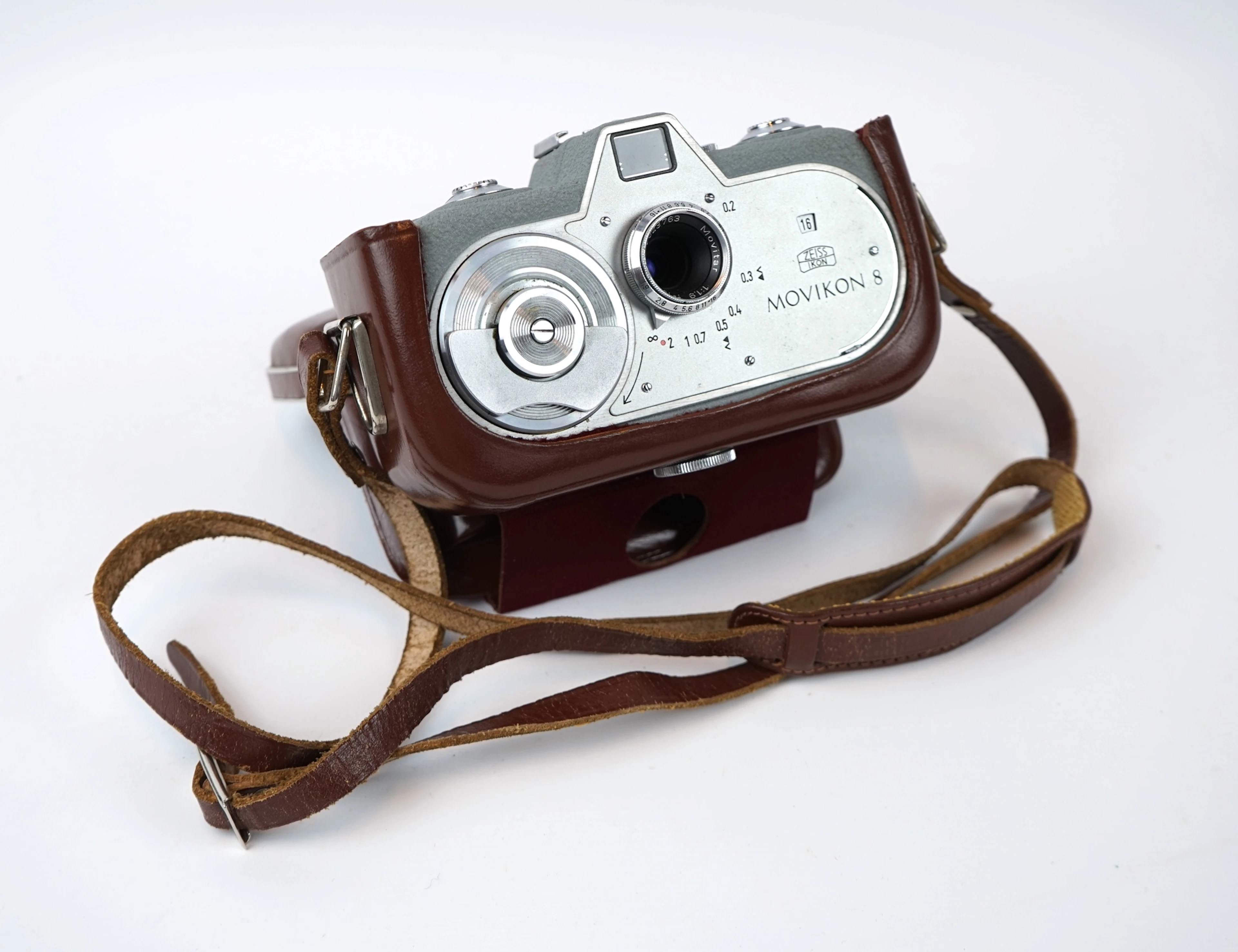 Macchina fotografica, Movikon 8.