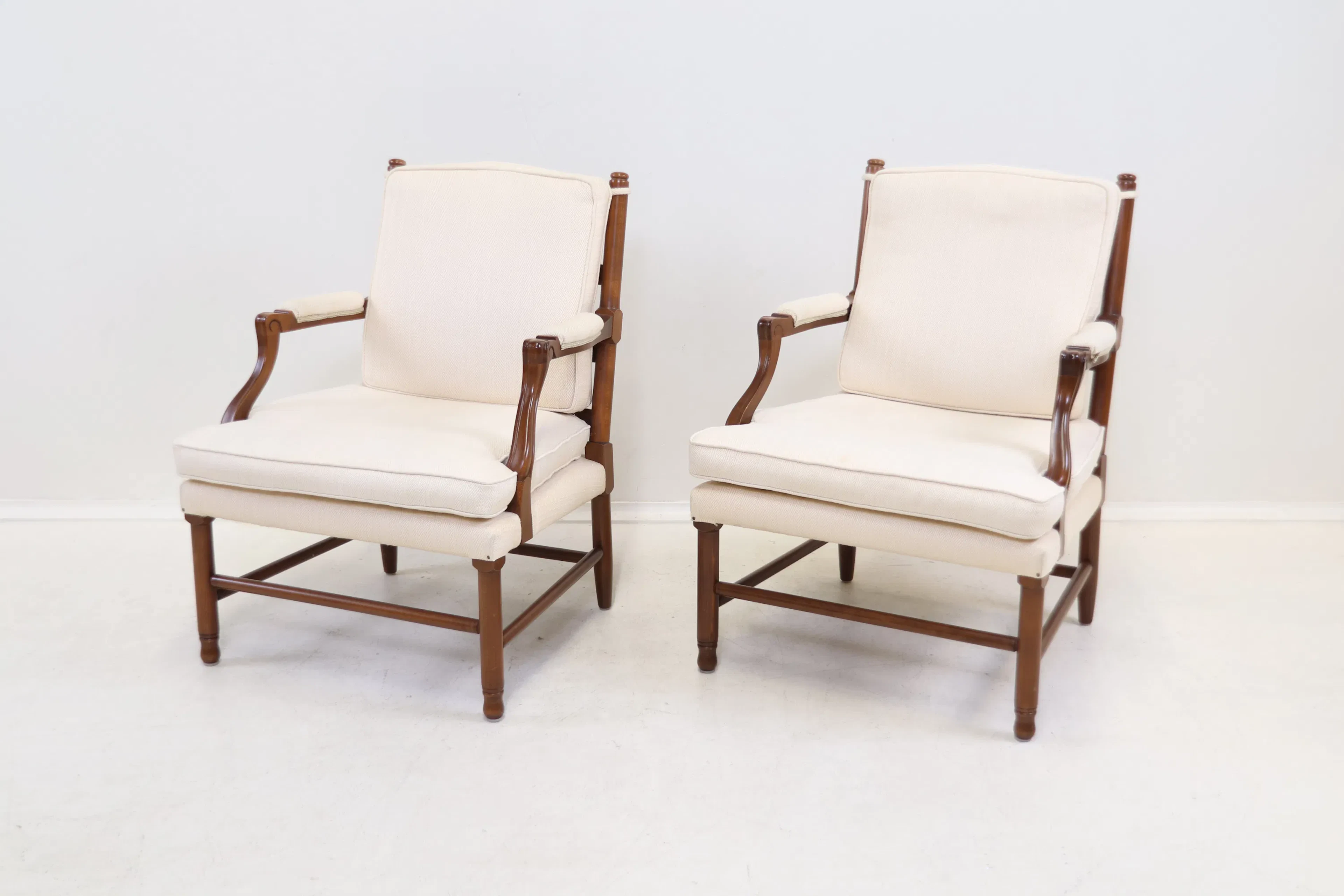 Sillones, un par, haya/textil, modelo Gripsholm, Norell.