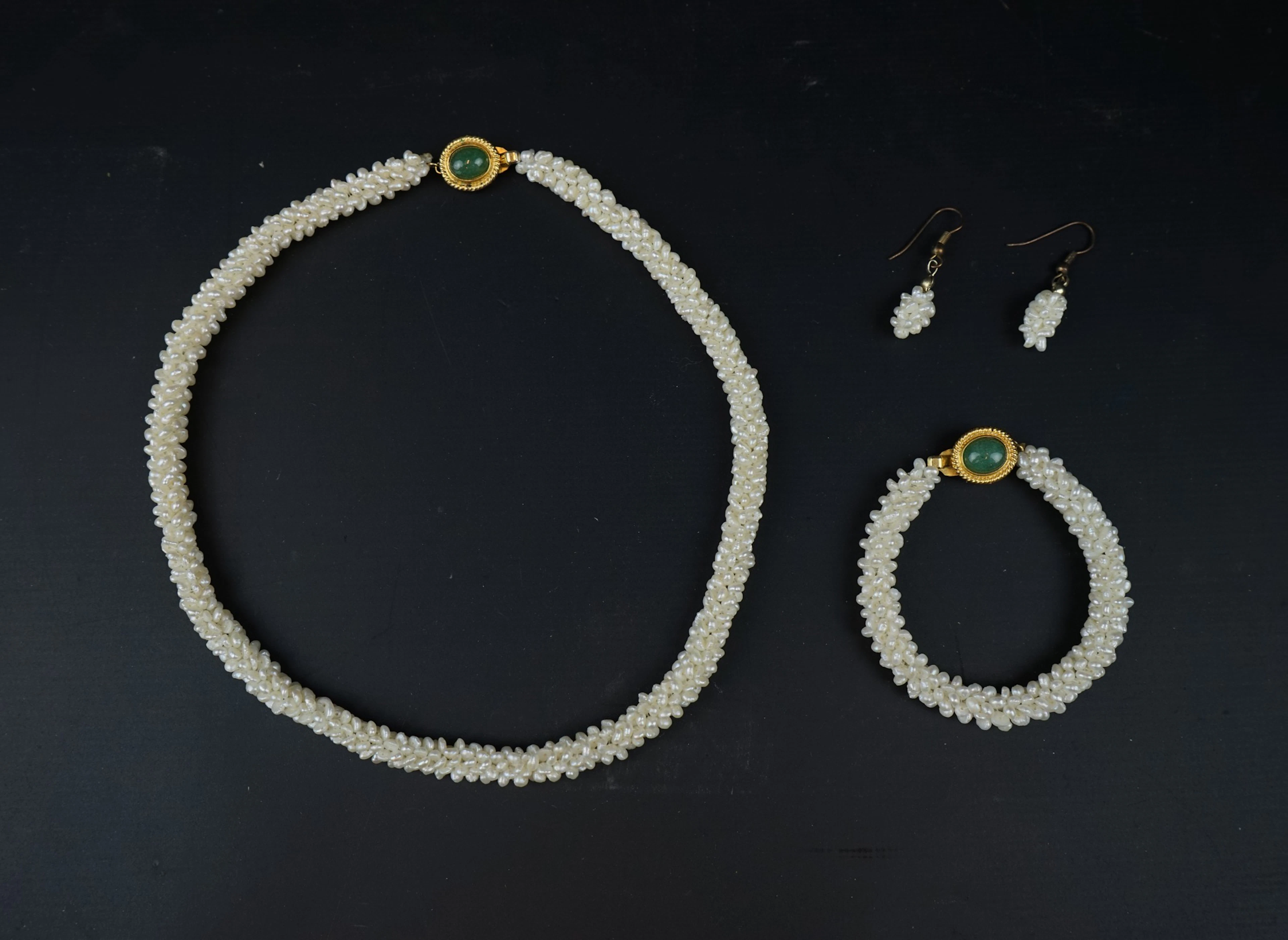 Carbonero, pulsera, pendientes, 4 piezas, perlas barrocas.
