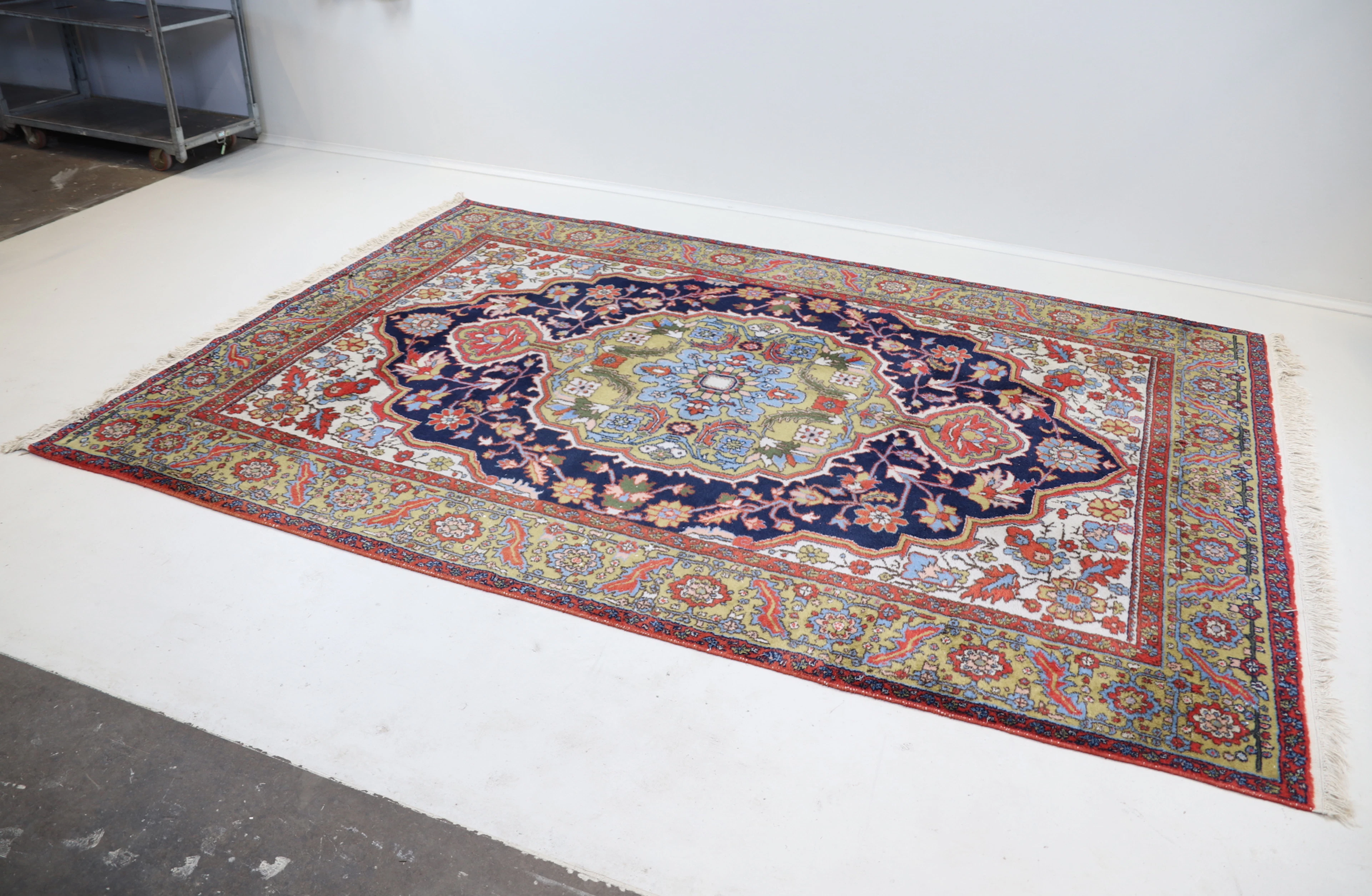 Salon Teppich, Heriz, handgeknotet, Wolle.